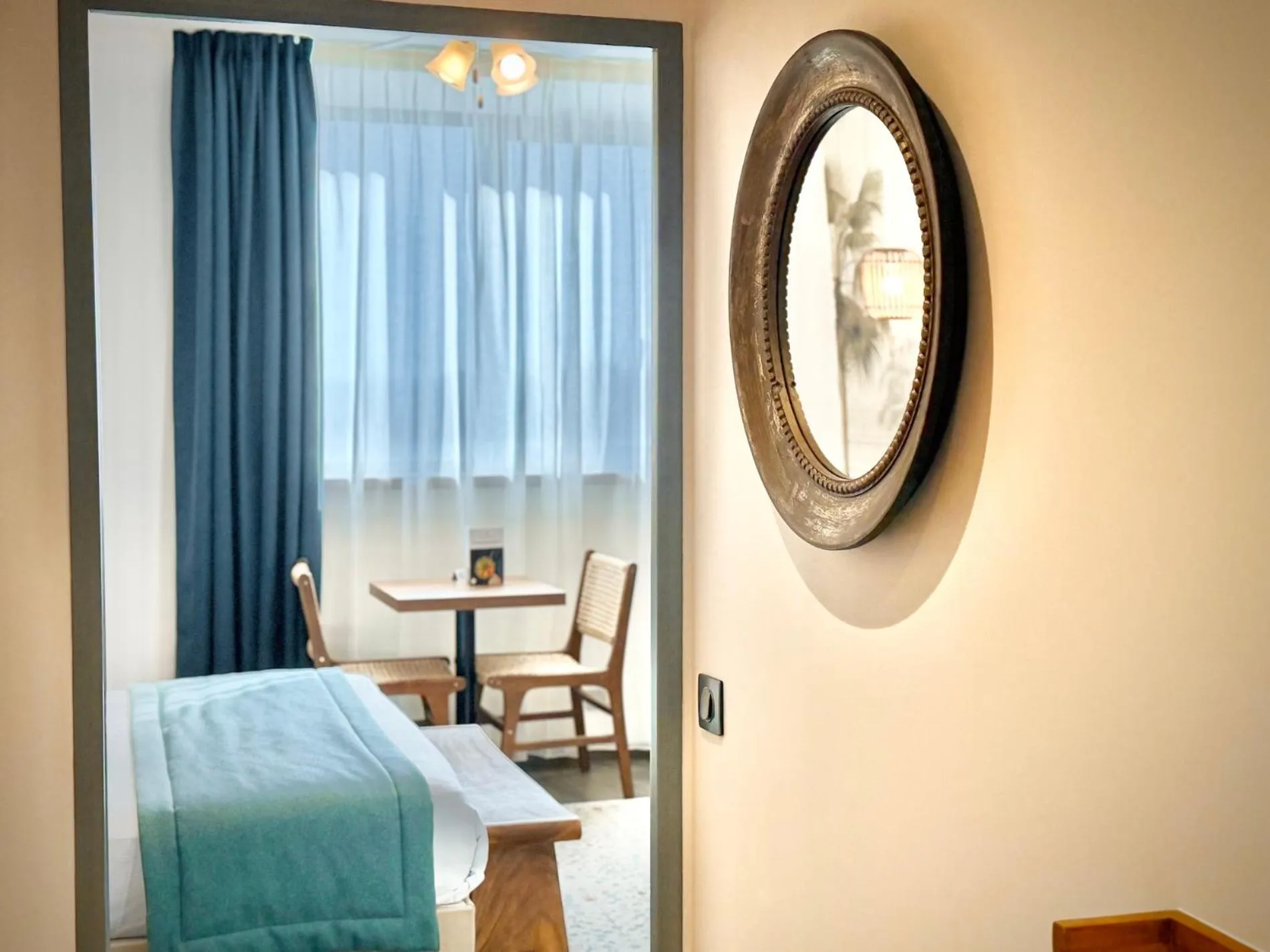 Photo of the whole room, Bed in Le Green des Impressionnistes - Cergy-Pontoise