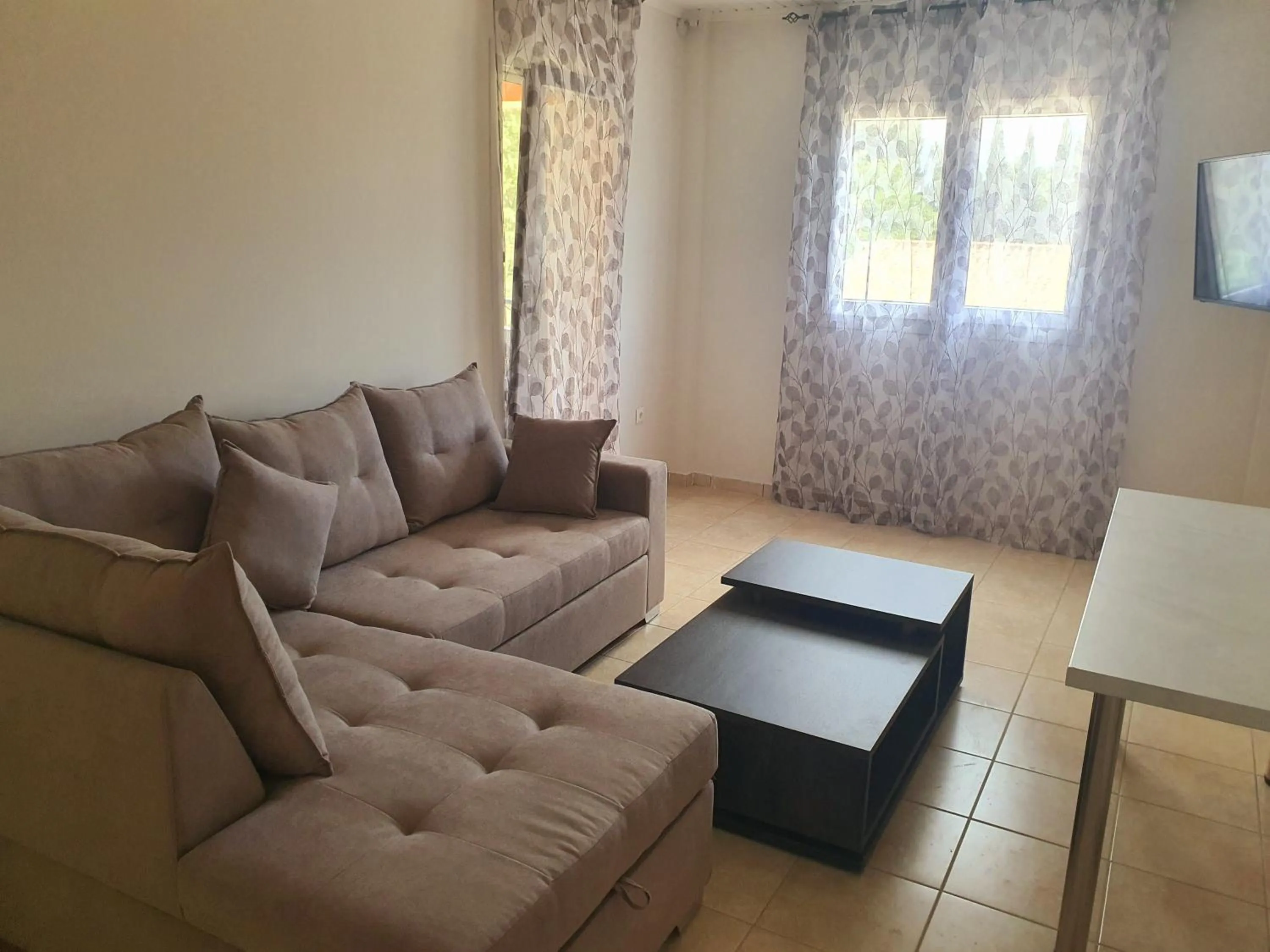 TV and multimedia in BELLA De LUX APTS