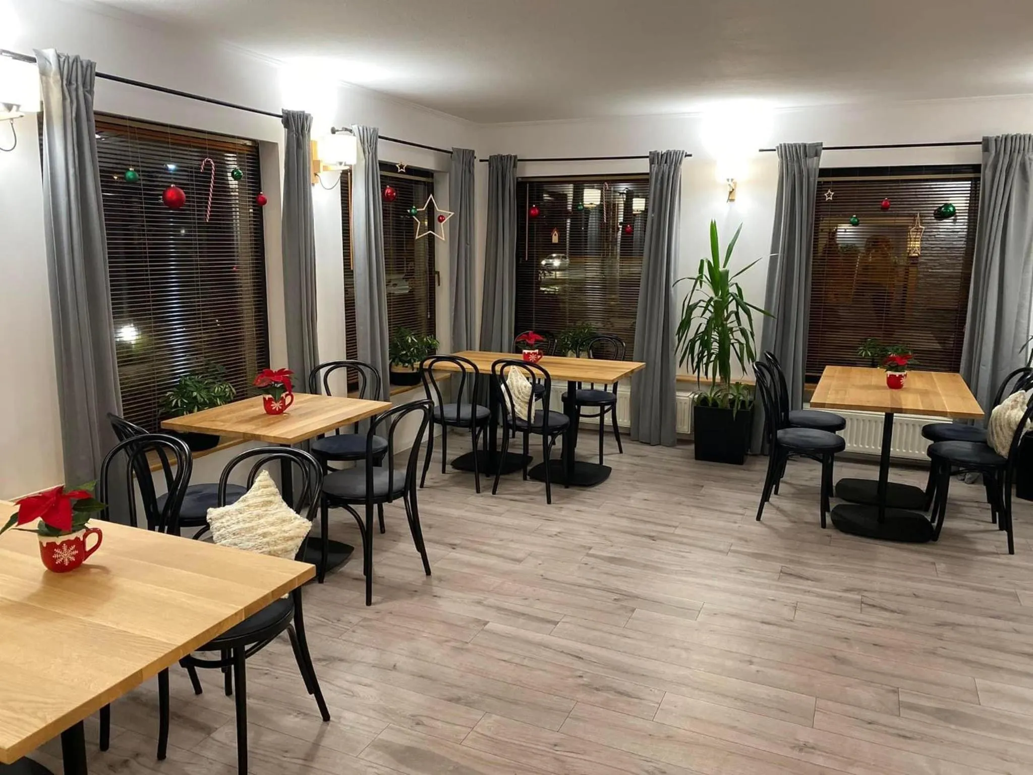 Restaurant/places to eat in Hotel Astra Tajemniczy Ogród