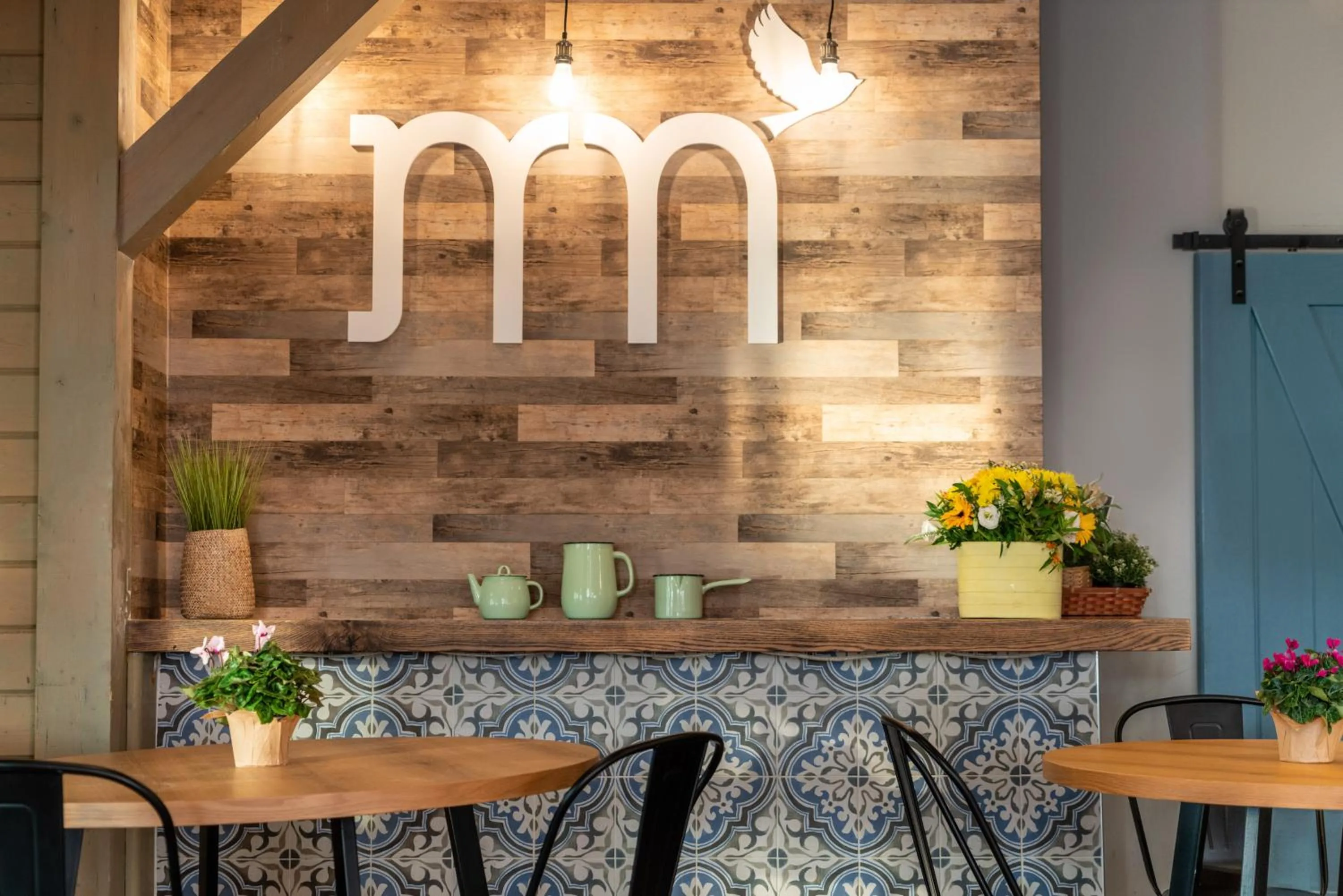 Restaurant/places to eat in The Village- Jordan Riverside Travel Hotel