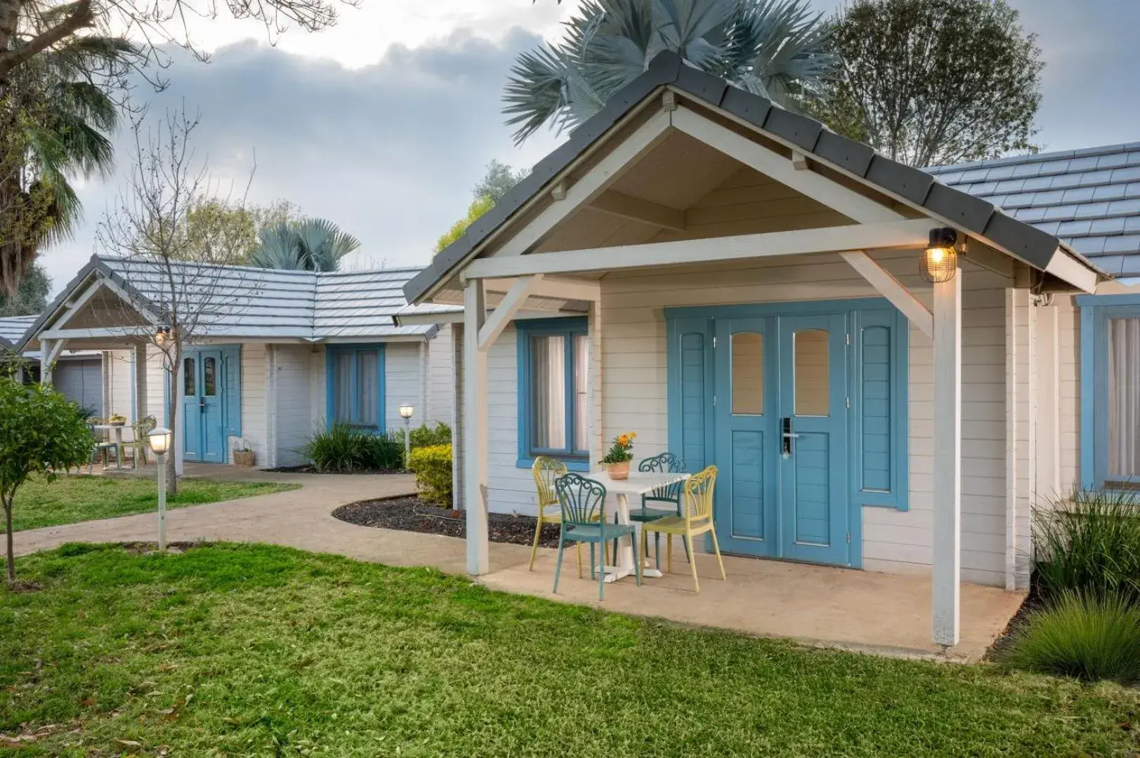 Chalet - single occupancy in The Village- Jordan Riverside Travel Hotel Chalet - single occupancy in The Village- Jordan Riverside Travel Hotel