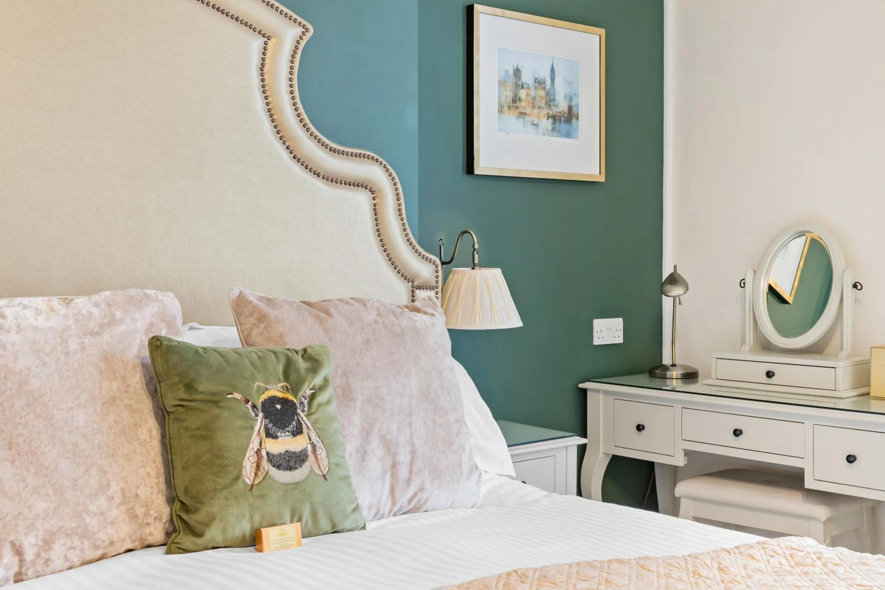 Bedroom, Bed in Kingston House