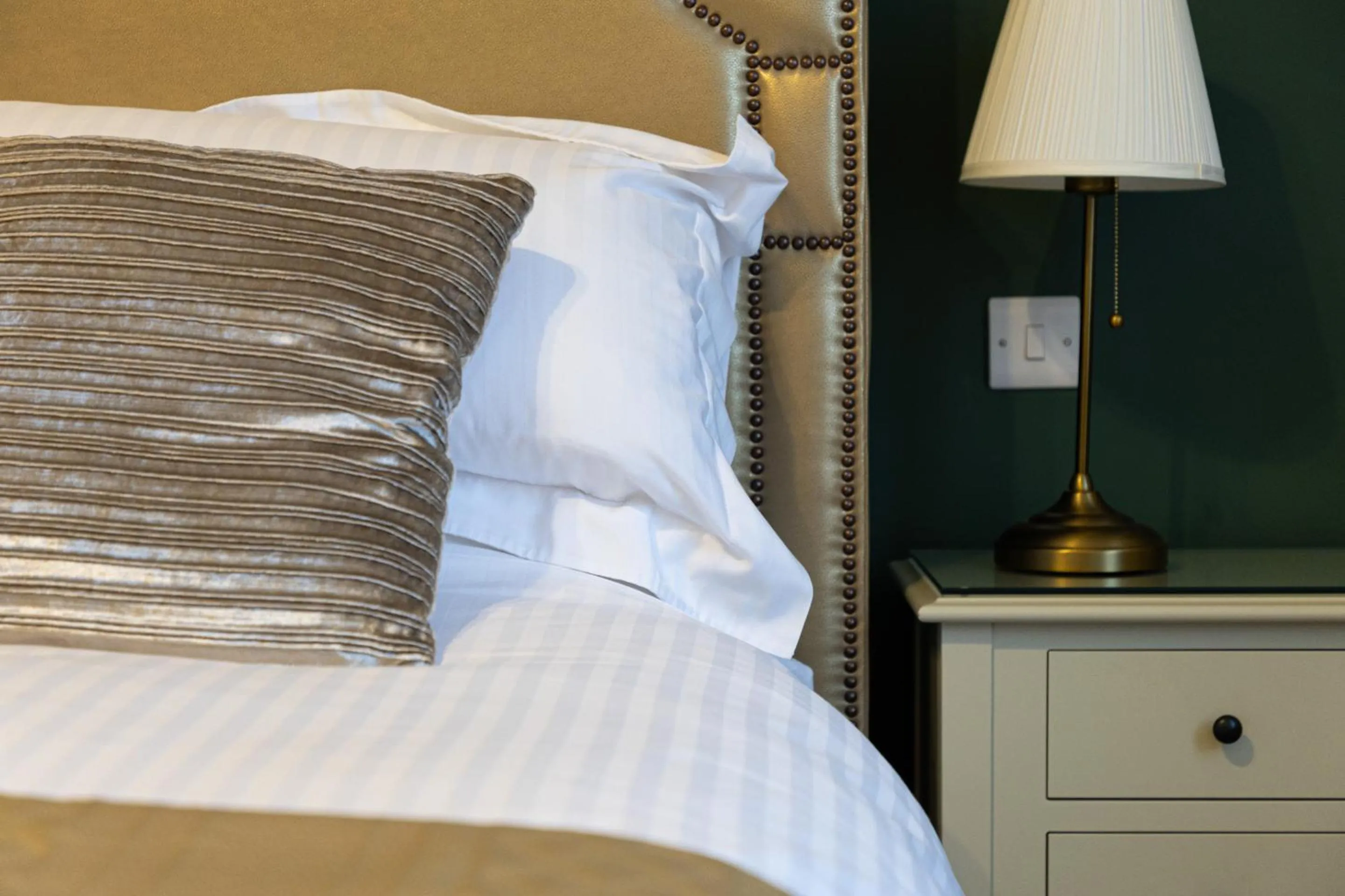 Bedroom, Bed in Kingston House