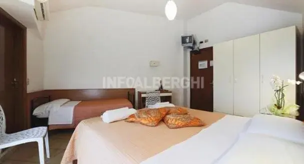 King Room with Balcony in Hotel Arianna King Room with Balcony in Hotel Arianna