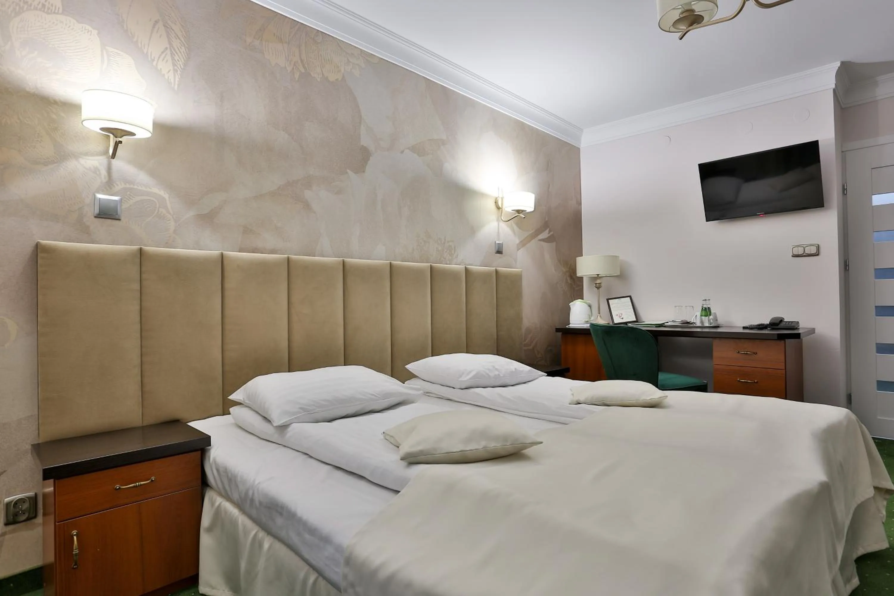 Bed in Hotel Wiosna