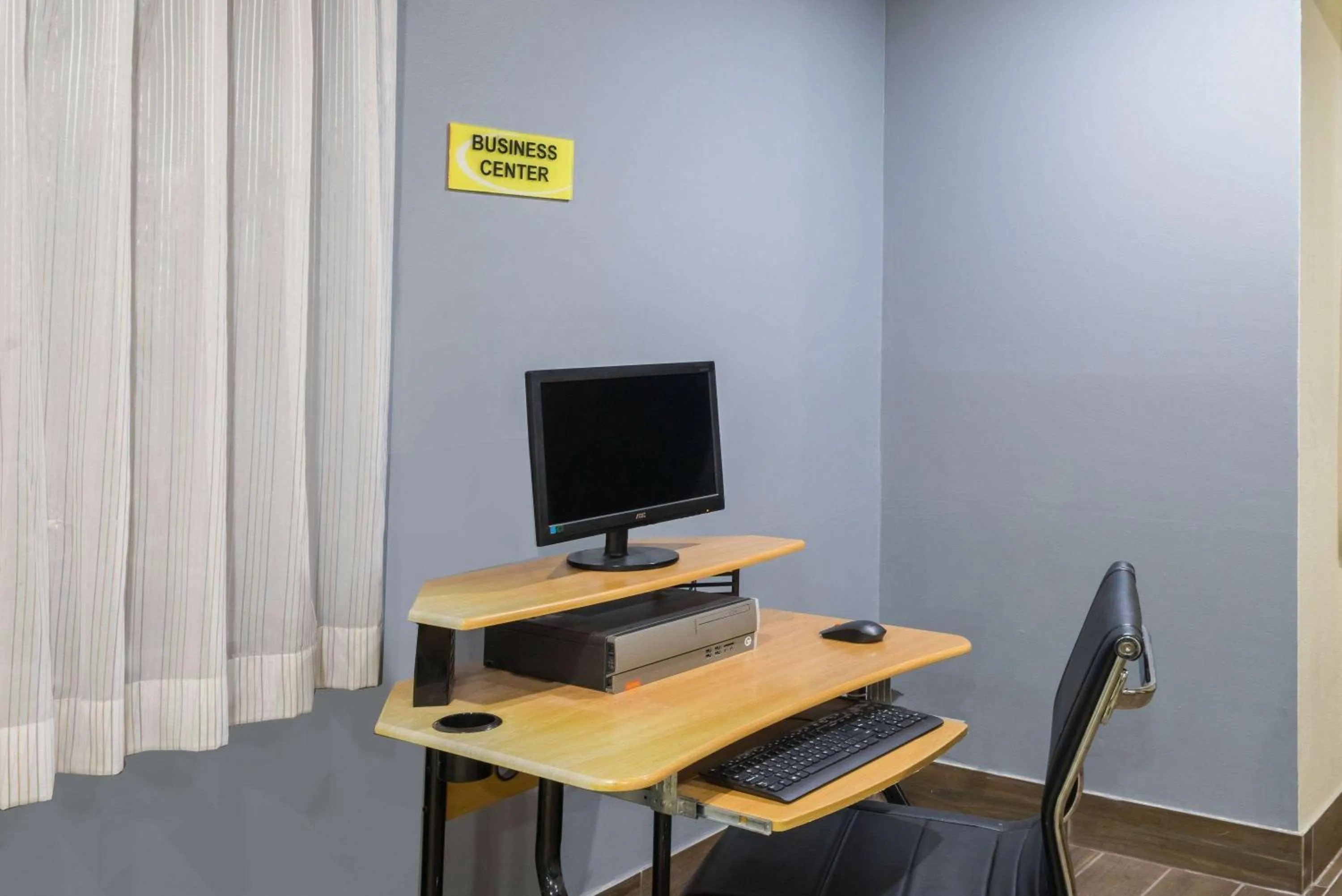 On site in Super 8 by Wyndham Munfordville KY