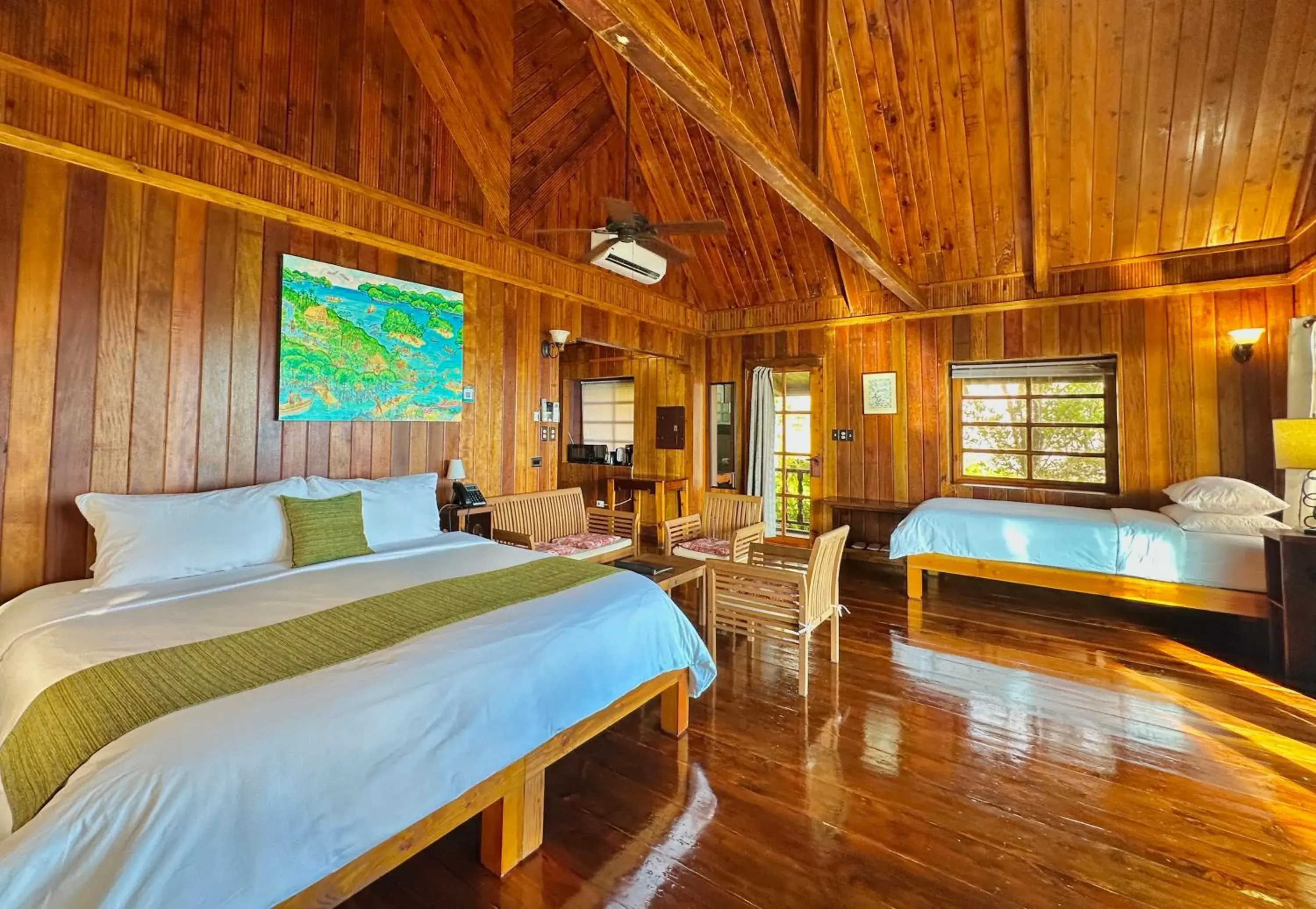 Deluxe Bungalow in Palau Carolines Resort Deluxe Bungalow in Palau Carolines Resort