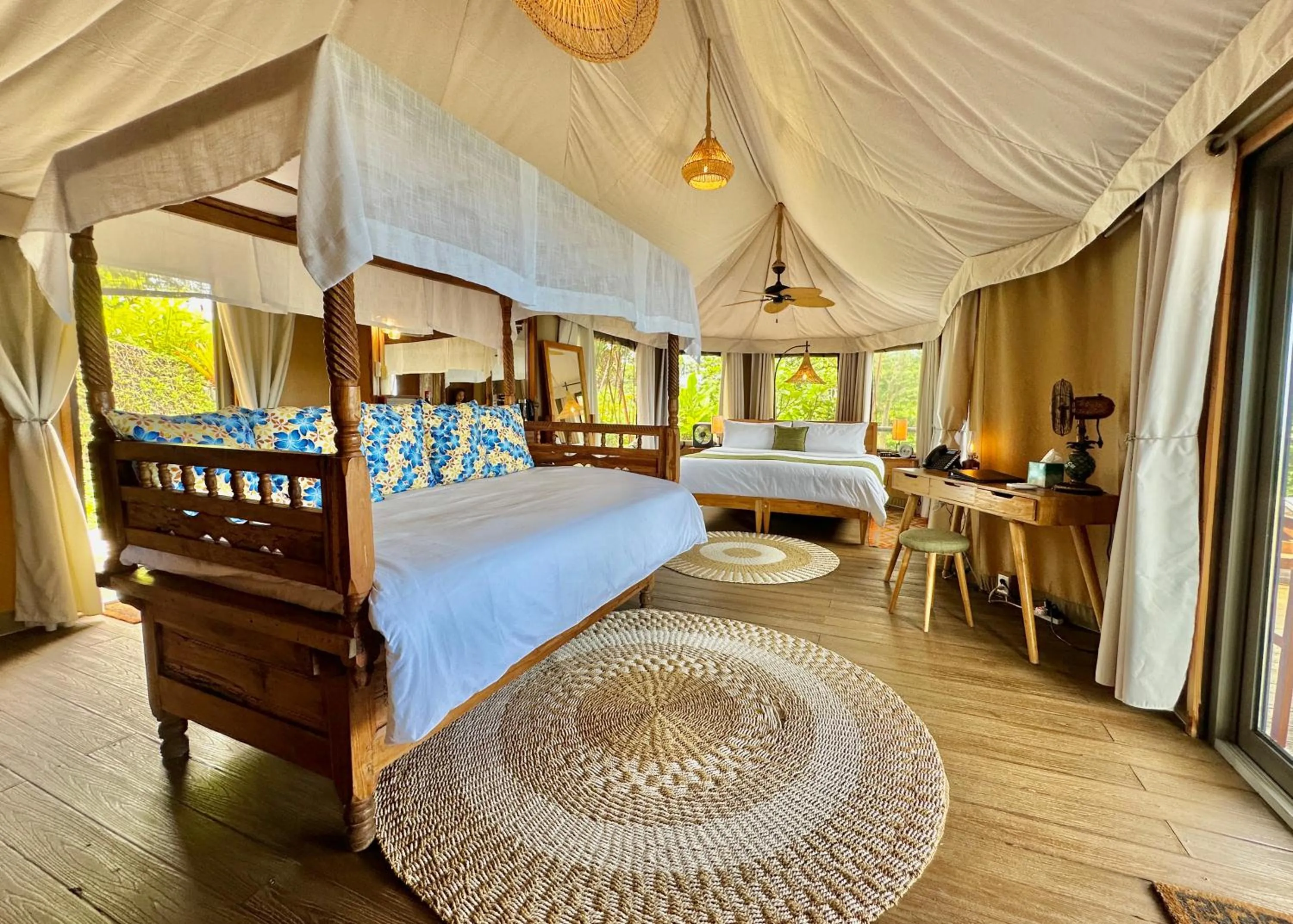 Bedroom, Bed in Palau Carolines Resort