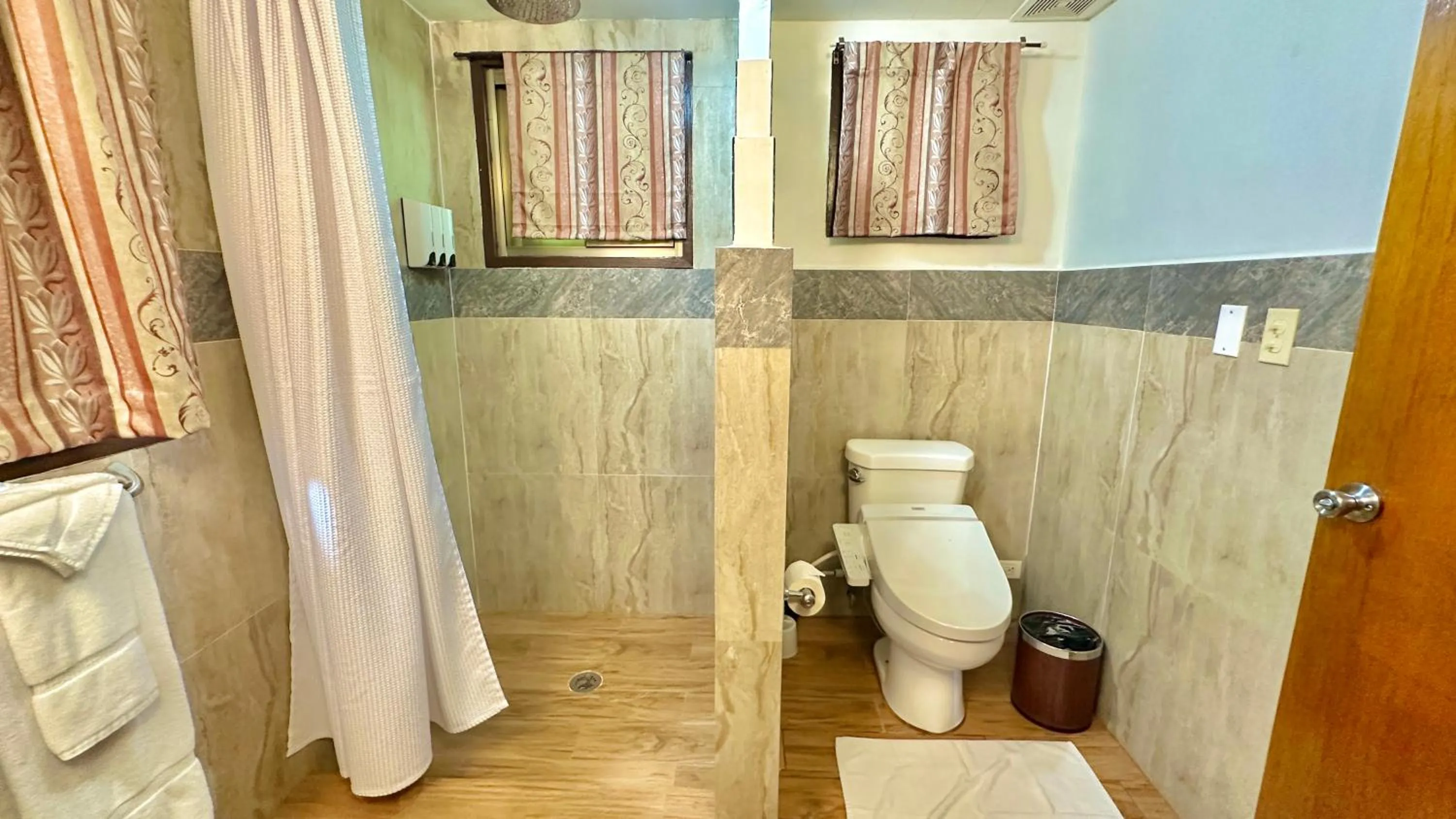 Toilet in Palau Carolines Resort