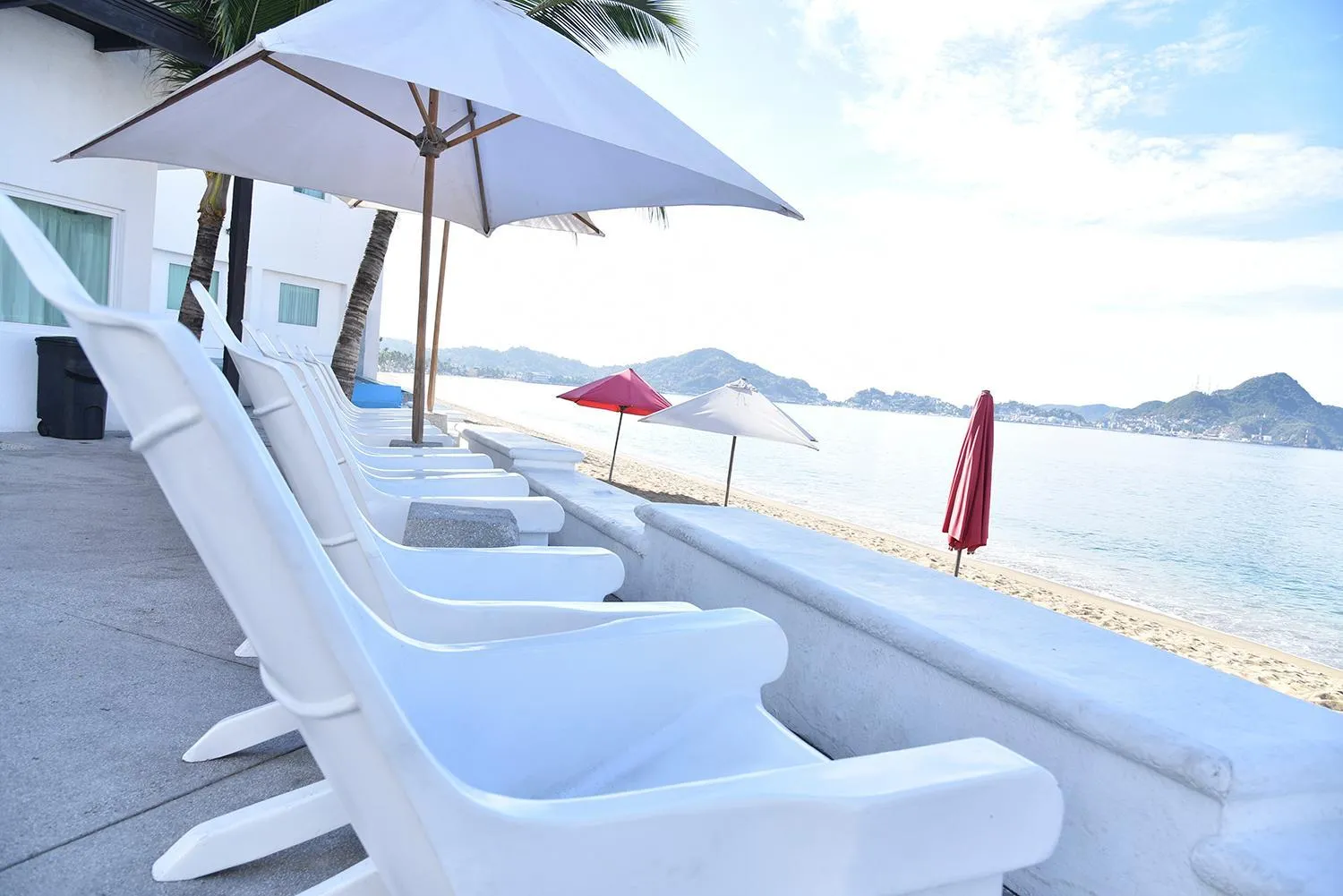 Beach in Best Western Plus Luna del Mar