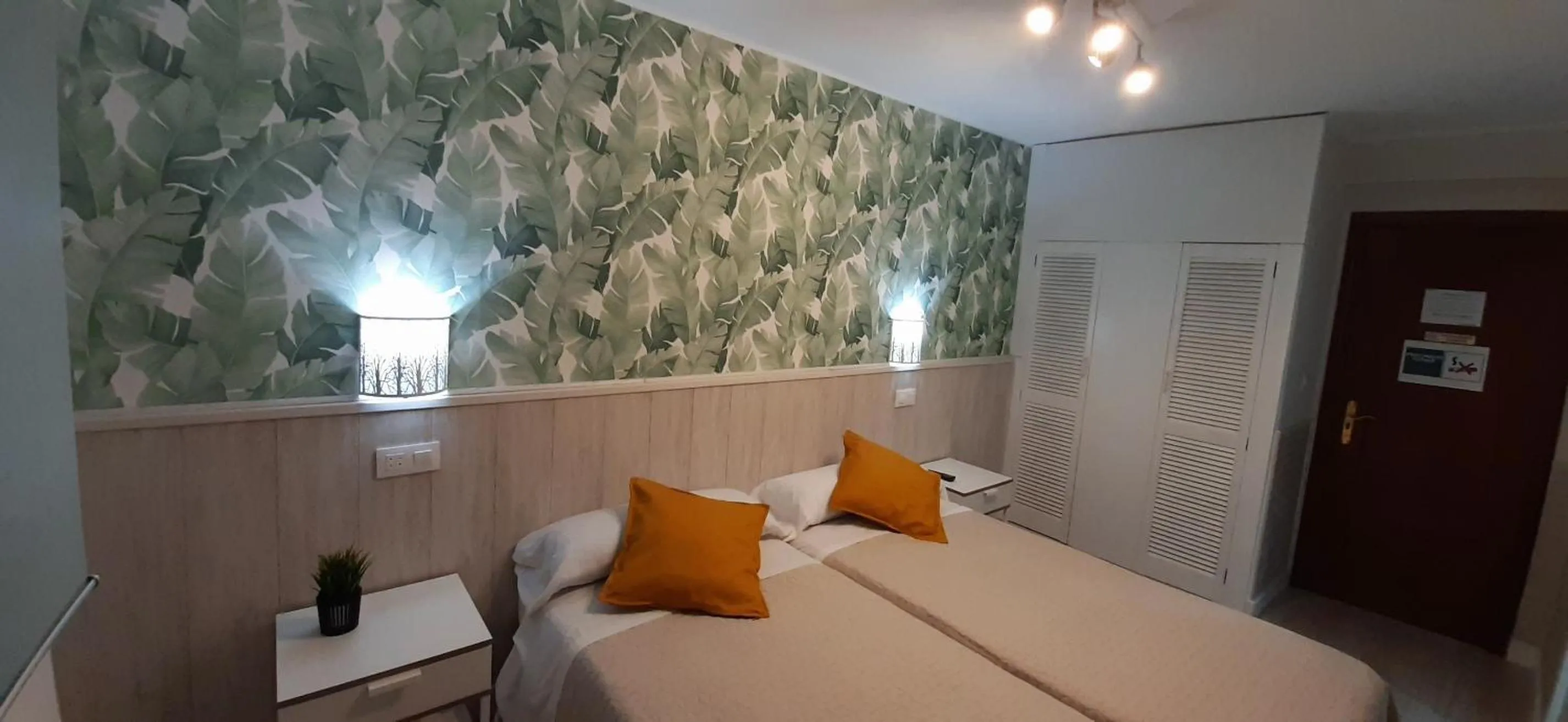 Bedroom, Bed in Hostal Verdemar