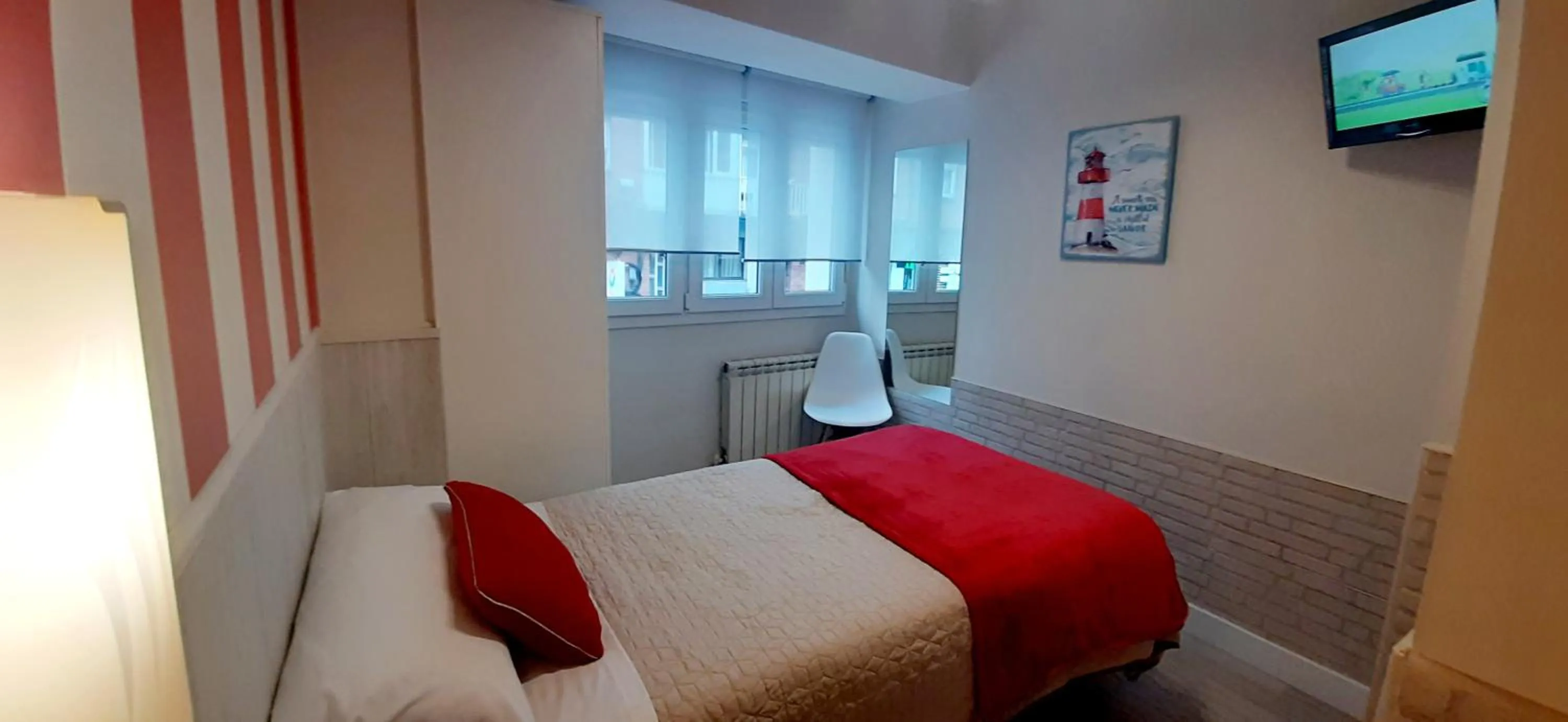 Photo of the whole room, Bed in Hostal Verdemar