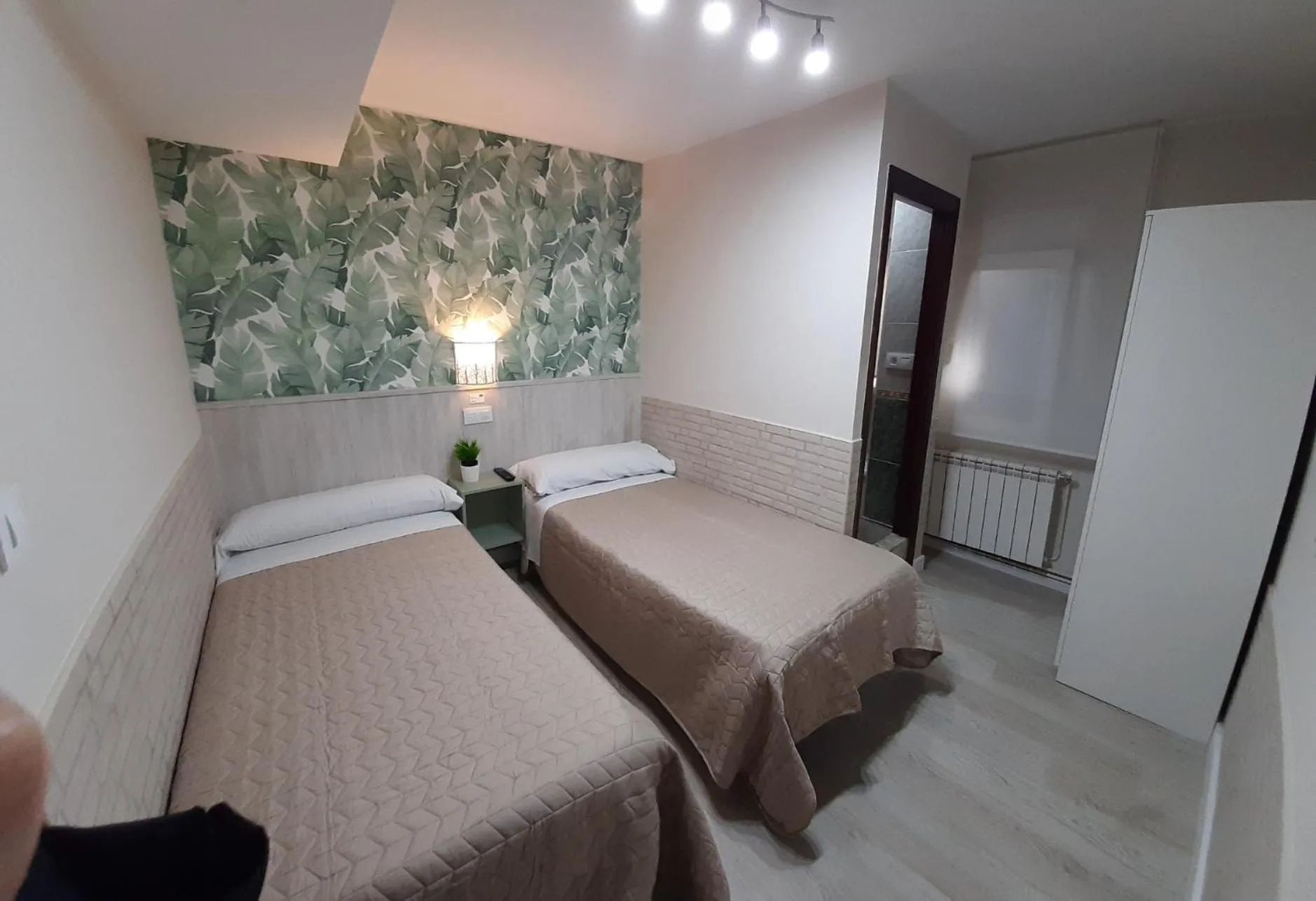 Bedroom, Bed in Hostal Verdemar