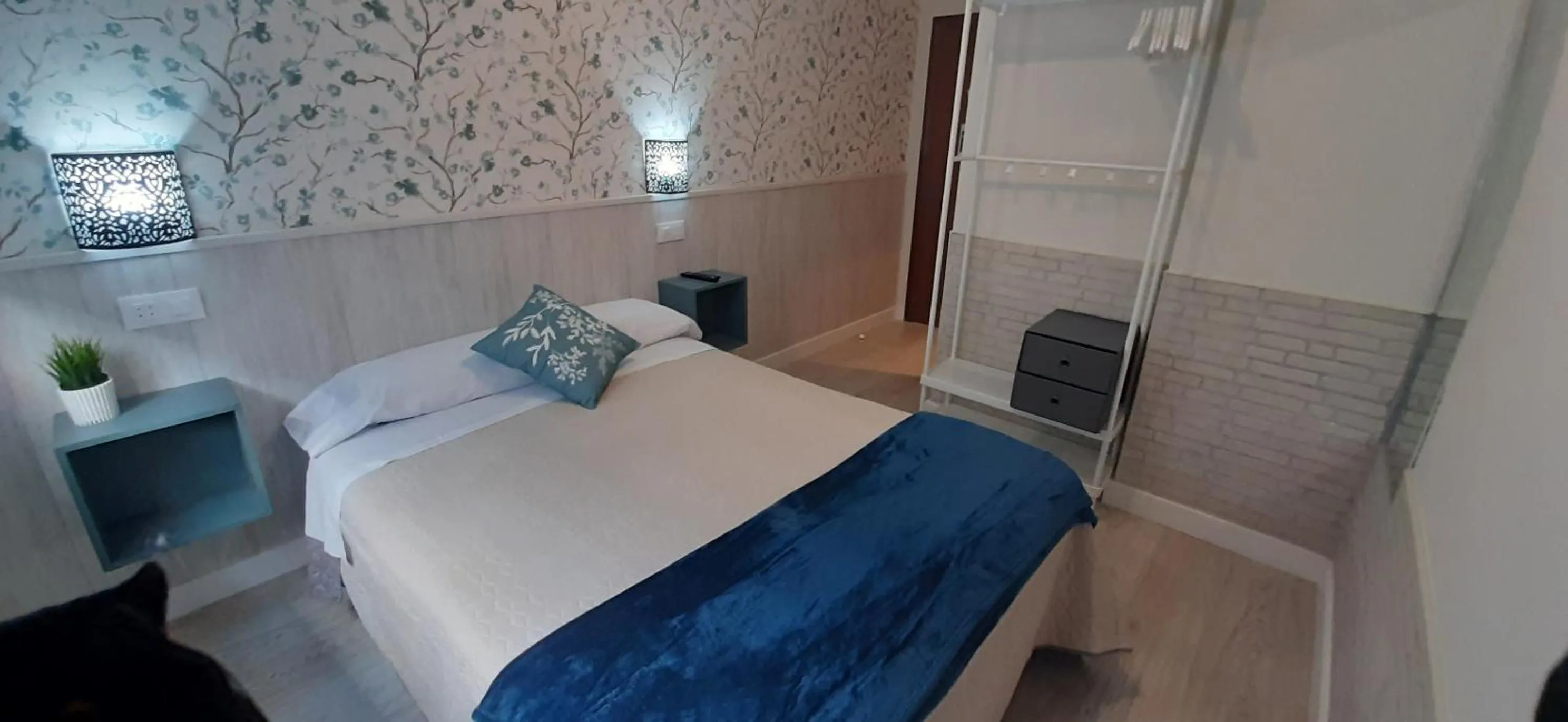 Photo of the whole room, Bed in Hostal Verdemar