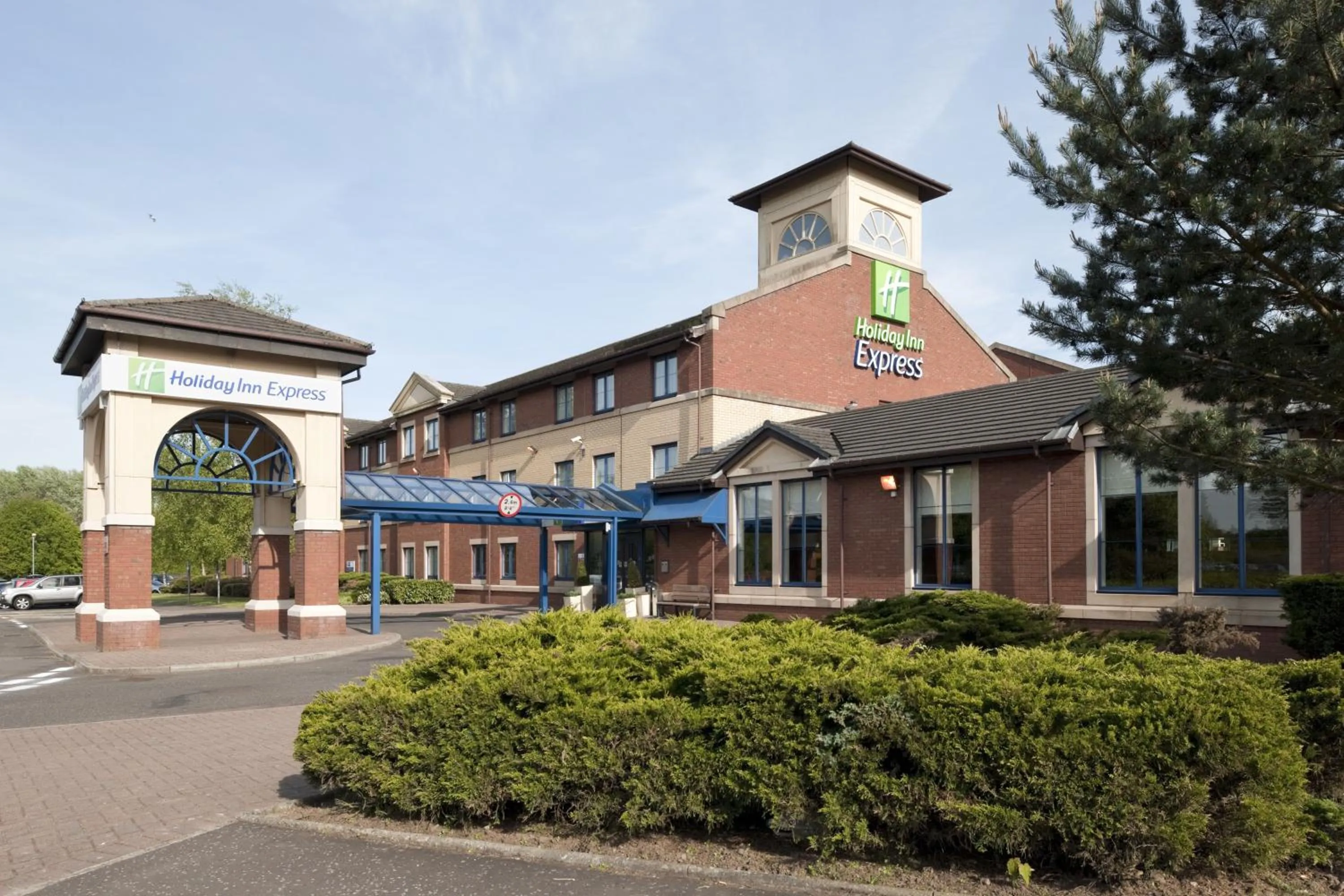 Property building in Holiday Inn Express Strathclyde Park M74, Jct 5 by IHG