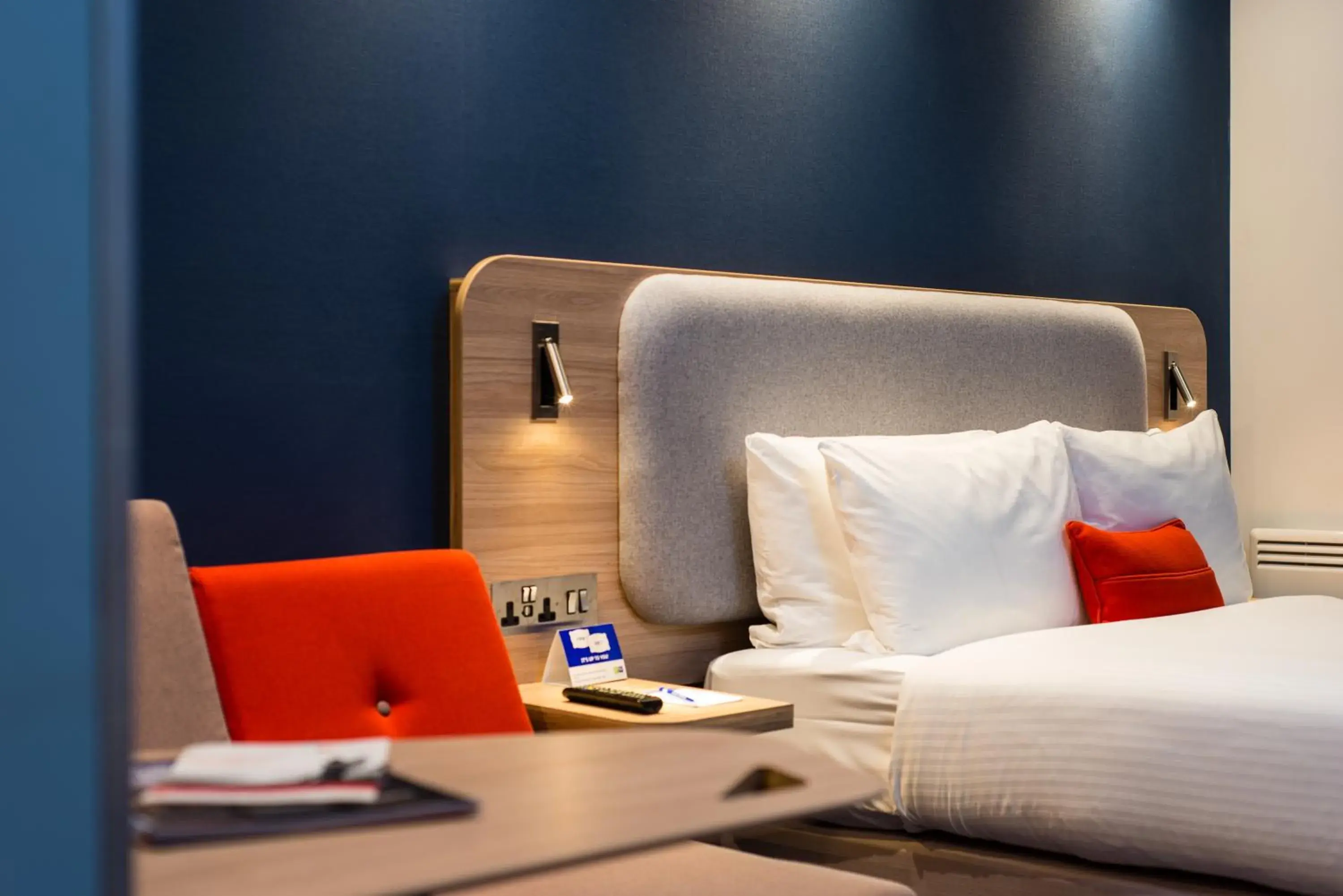 Standard Double Room with Free Hot Breakfast in Holiday Inn Express Strathclyde Park M74, Jct 5 by IHG Standard Double Room with Free Hot Breakfast in Holiday Inn Express Strathclyde Park M74, Jct 5 by IHG