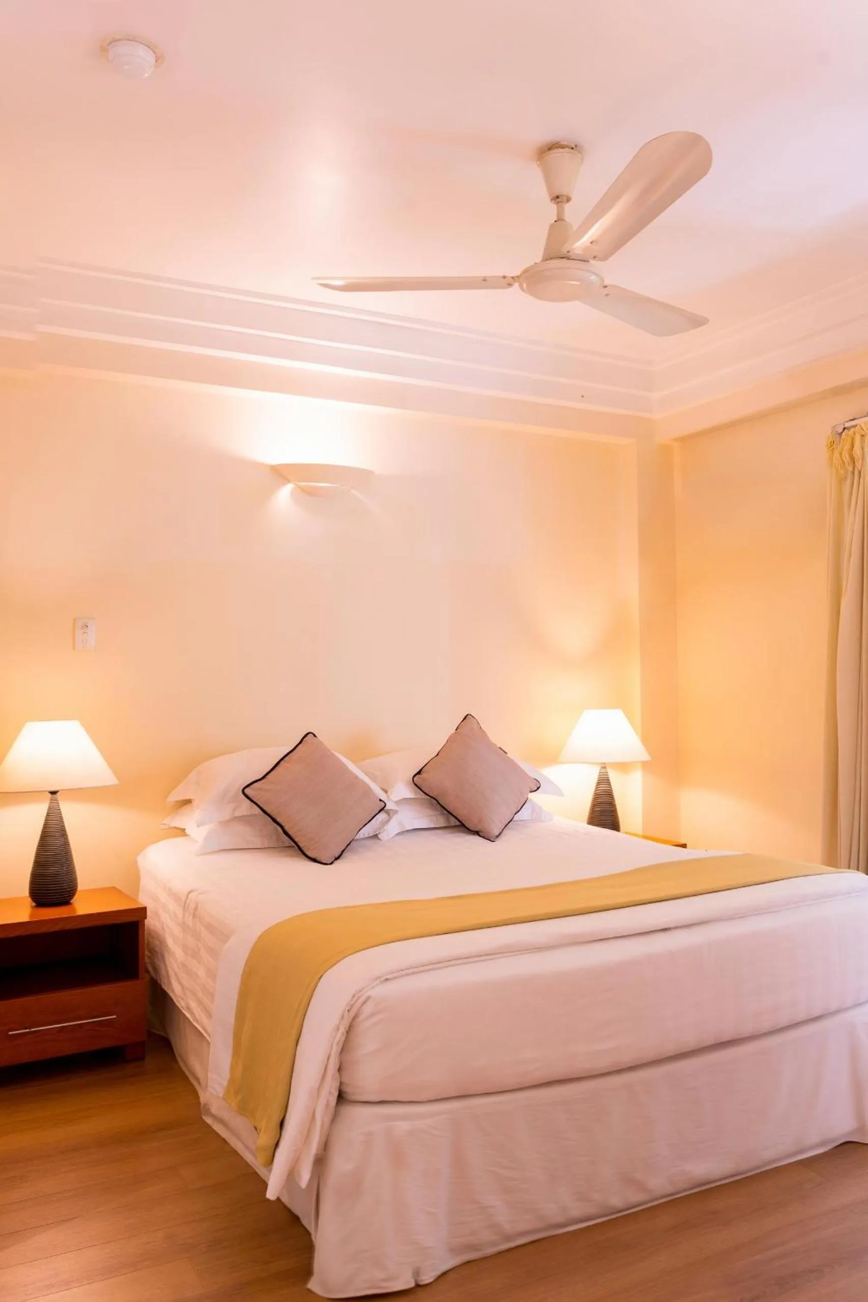 Bed in Downtown Retro Serviced Apartment