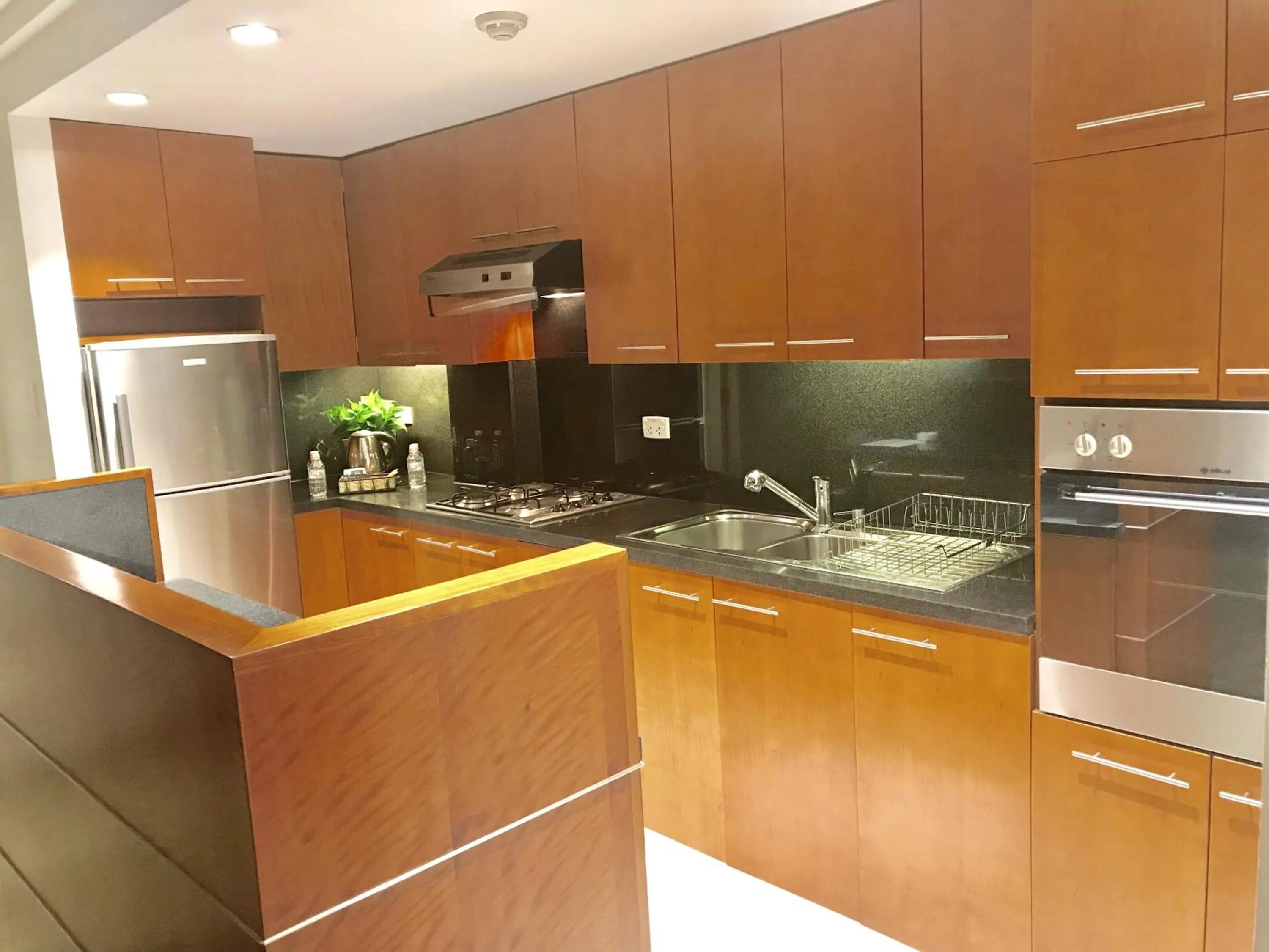 Downtown Retro Serviced Apartment