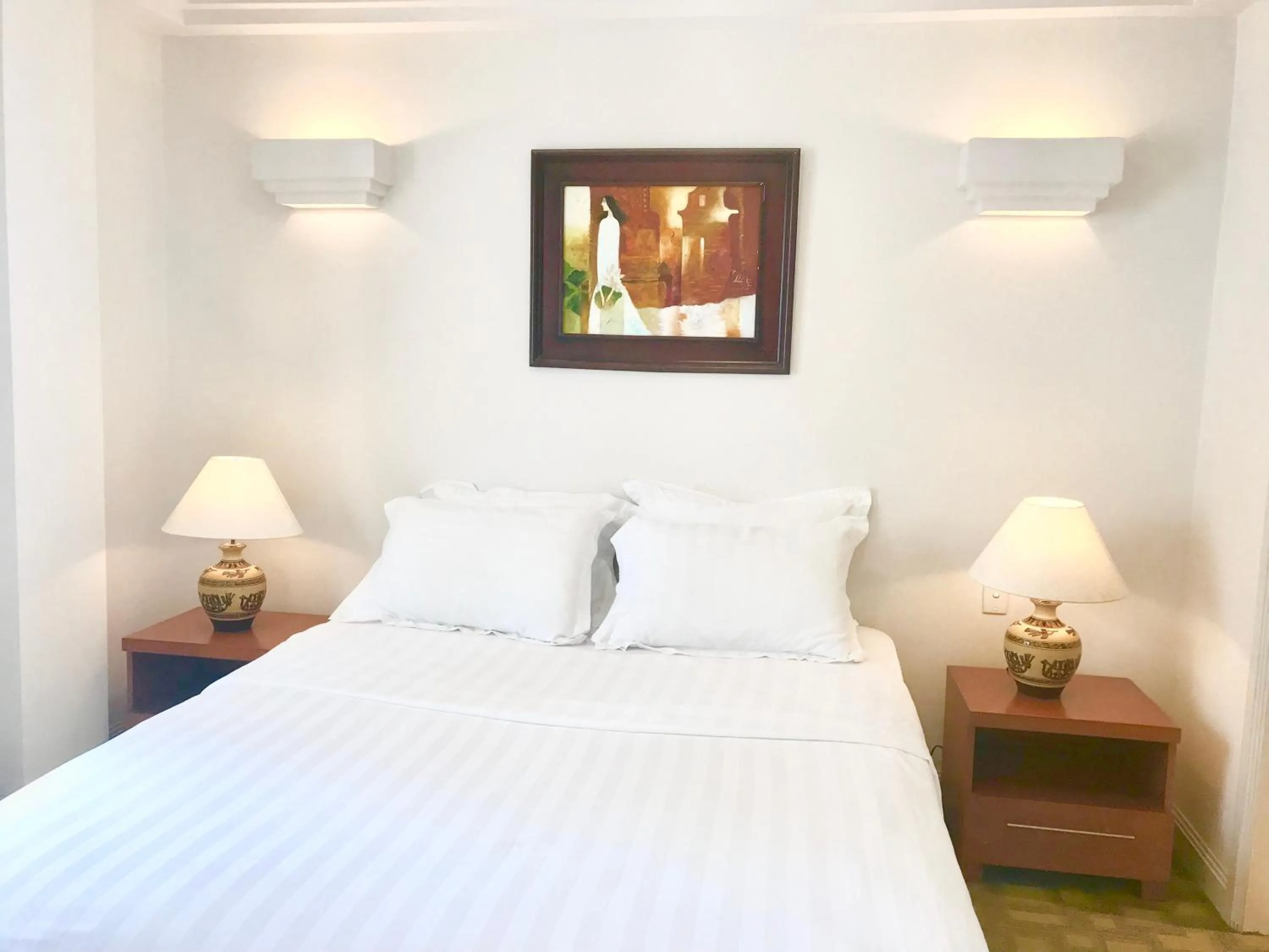 Bed in Downtown Retro Serviced Apartment