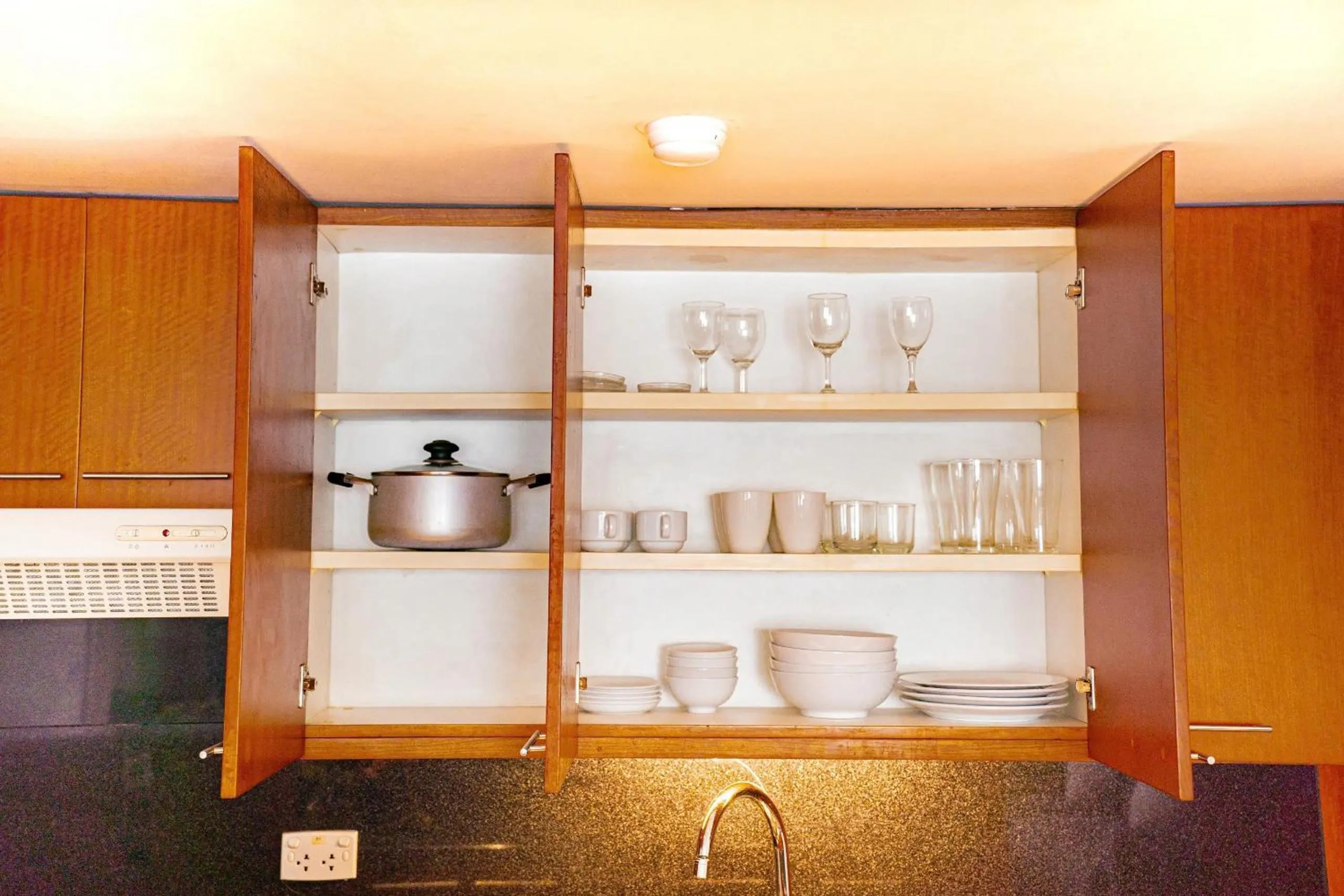 Downtown Retro Serviced Apartment