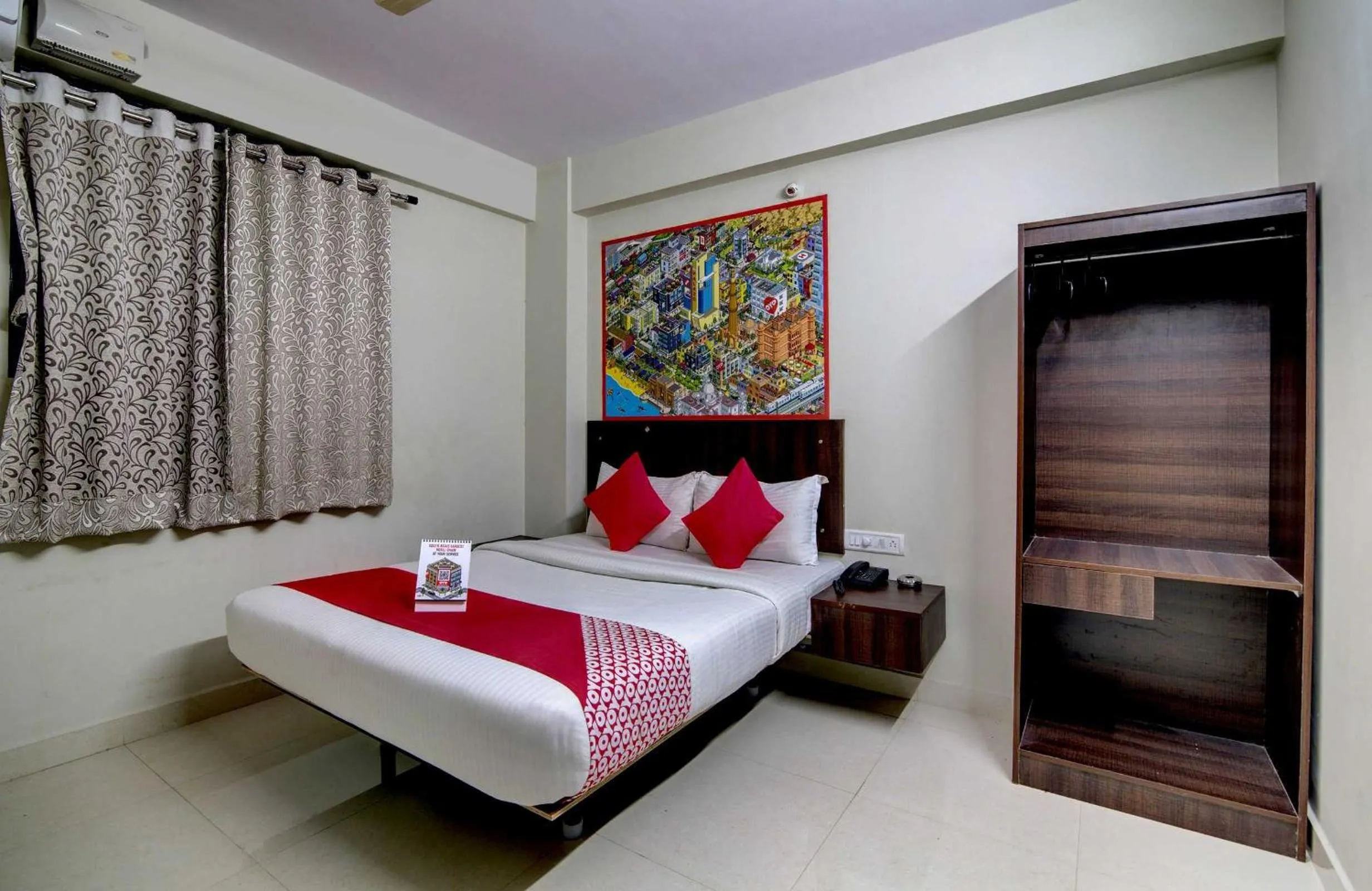 Bedroom in Hotel O Varcity Plaza