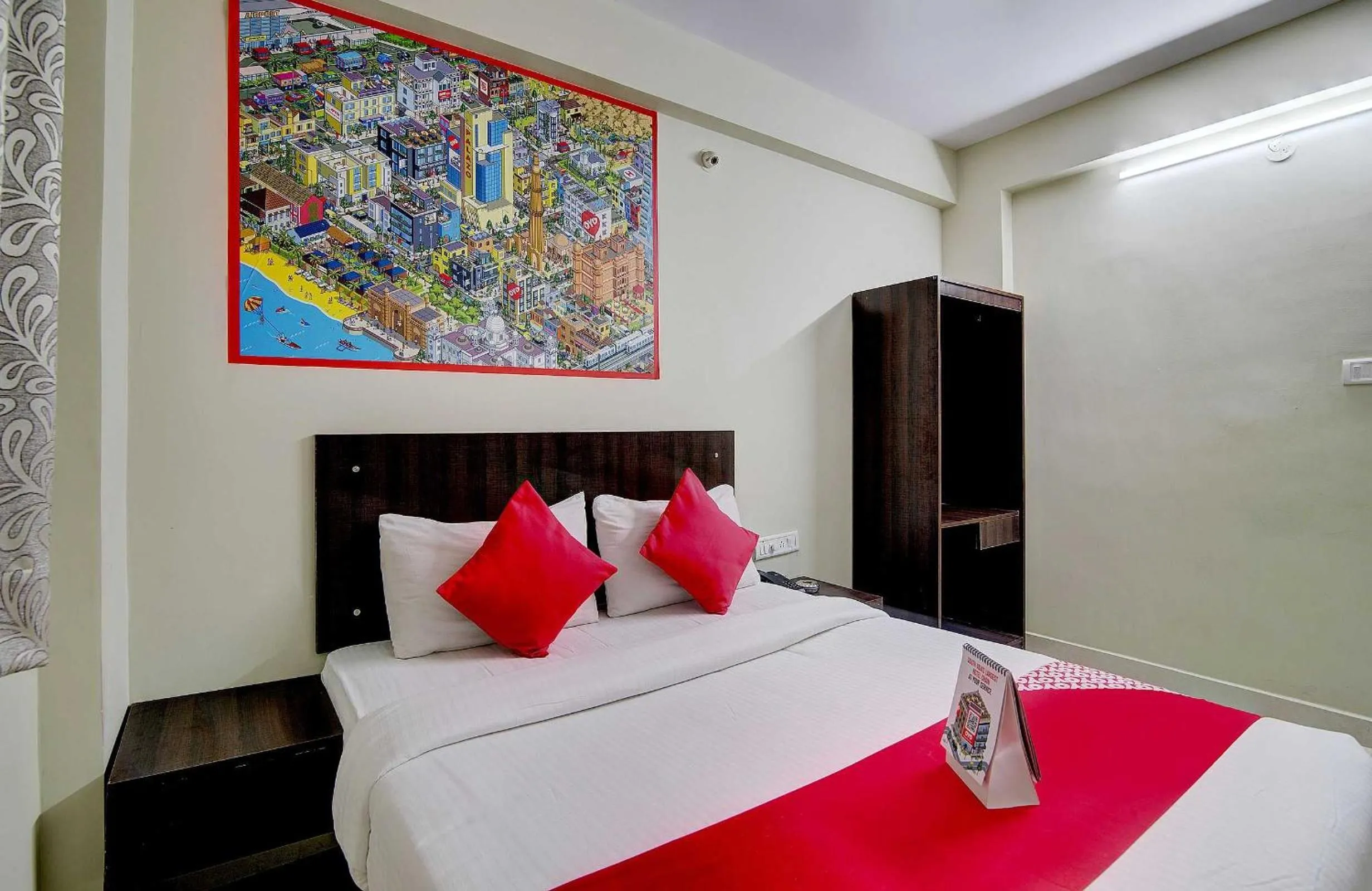 Bedroom in Hotel O Varcity Plaza