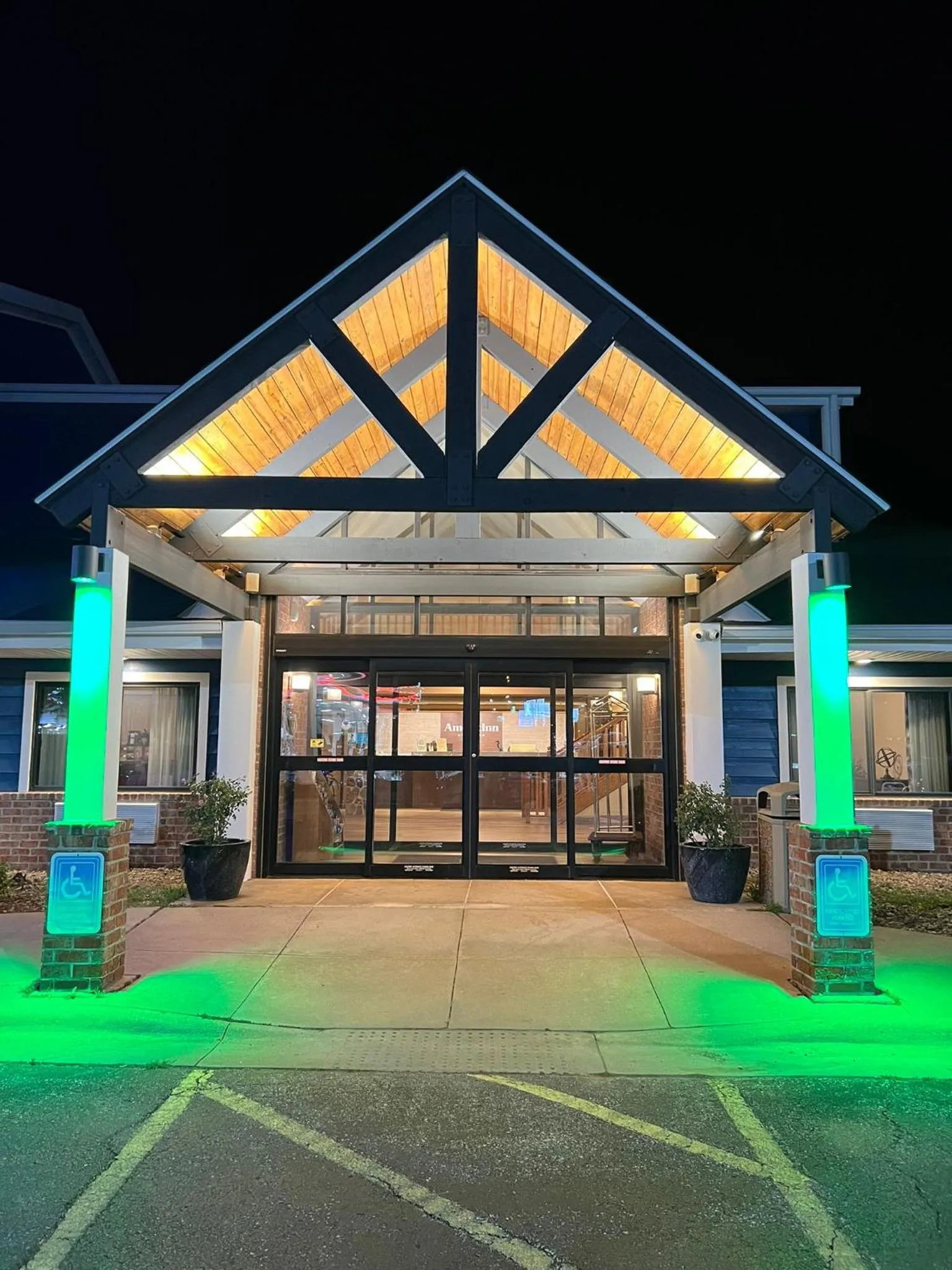 AmericInn by Wyndham Kearney