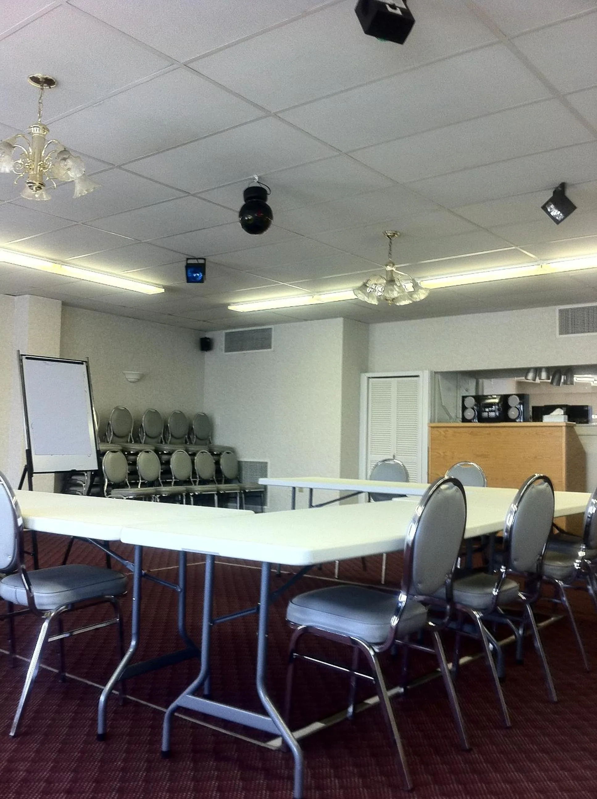 Meeting/conference room in Canadas Best Value Inn & Suites Woodstock