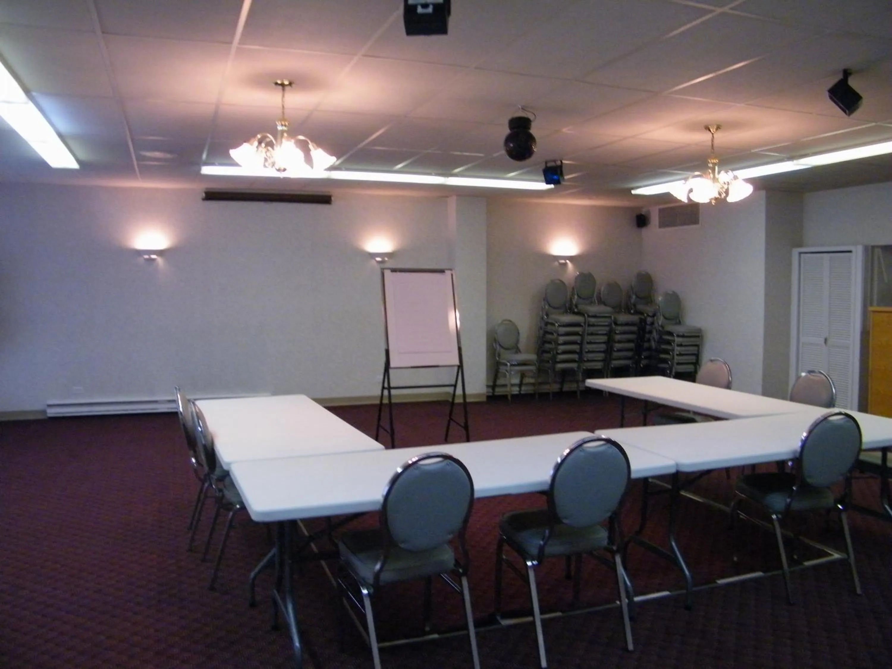 Canadas Best Value Inn & Suites Woodstock