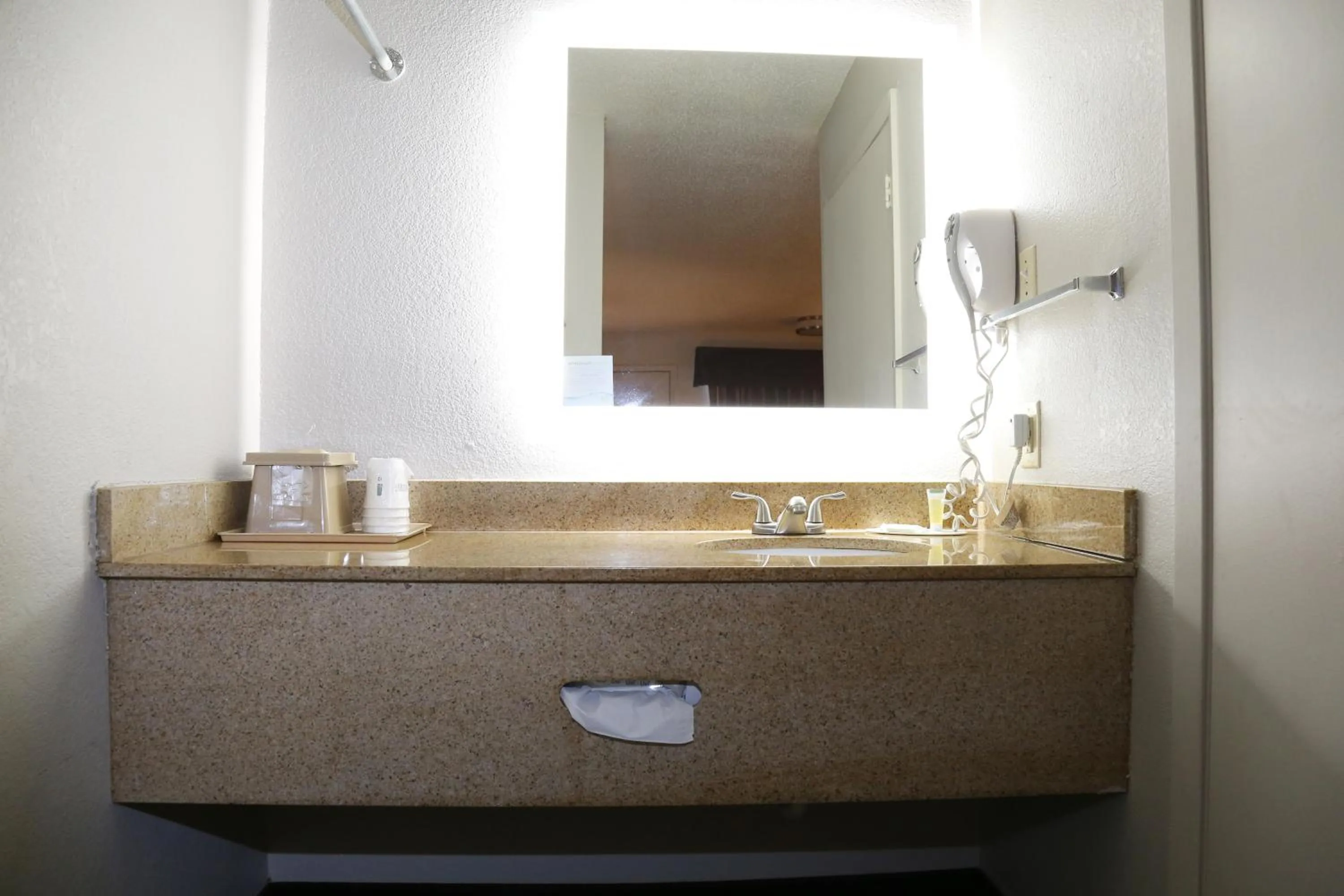 Bathroom in Days Inn by Wyndham Monroe, Louisiana