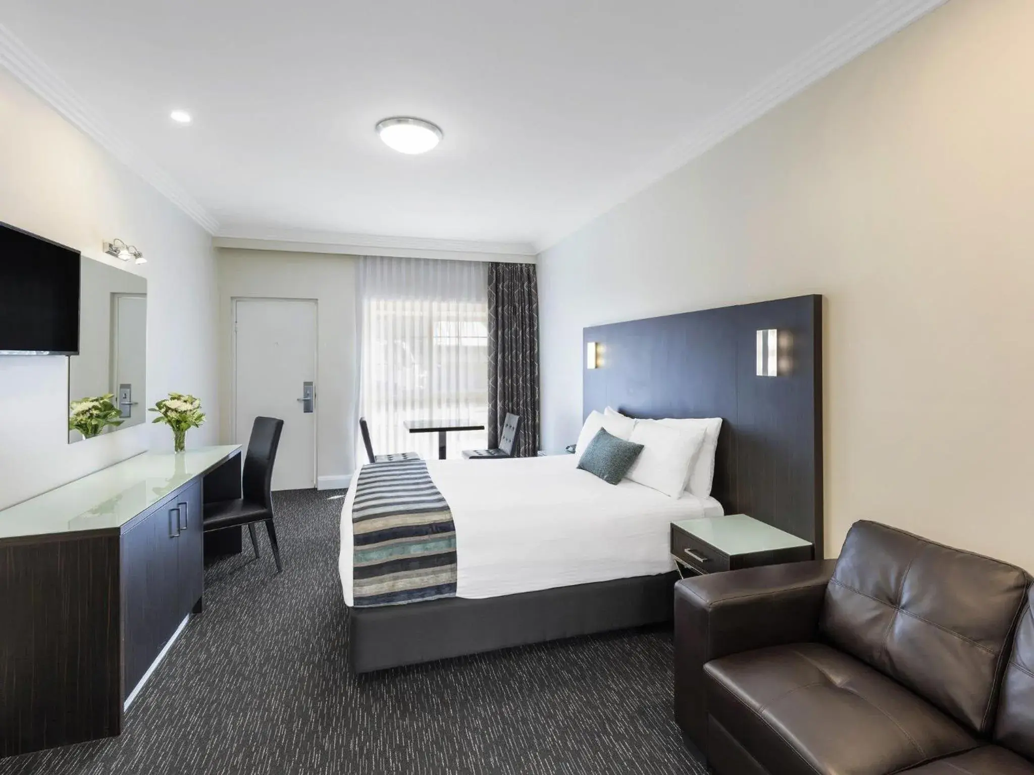 Superior Queen Room in Mercure Goulburn Superior Queen Room in Mercure Goulburn