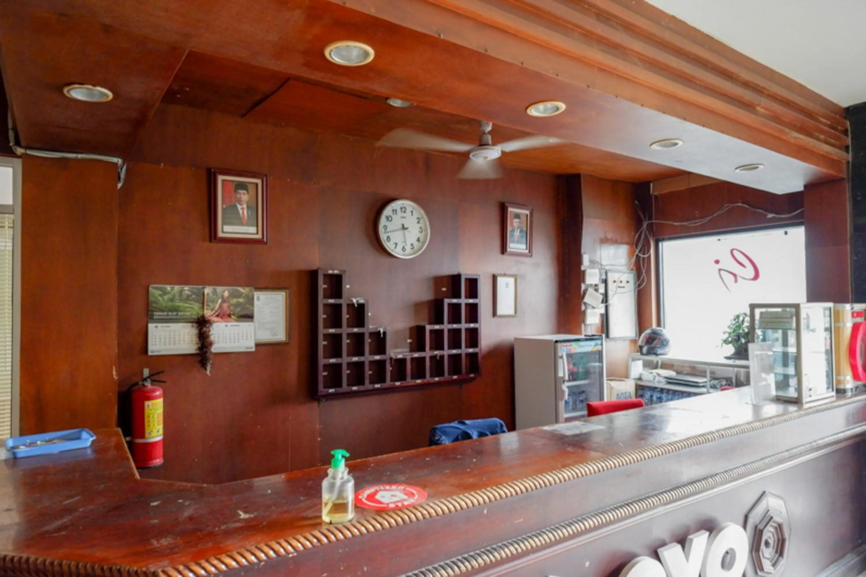 Lobby or reception in RedDoorz @ Hotel Citra Indah