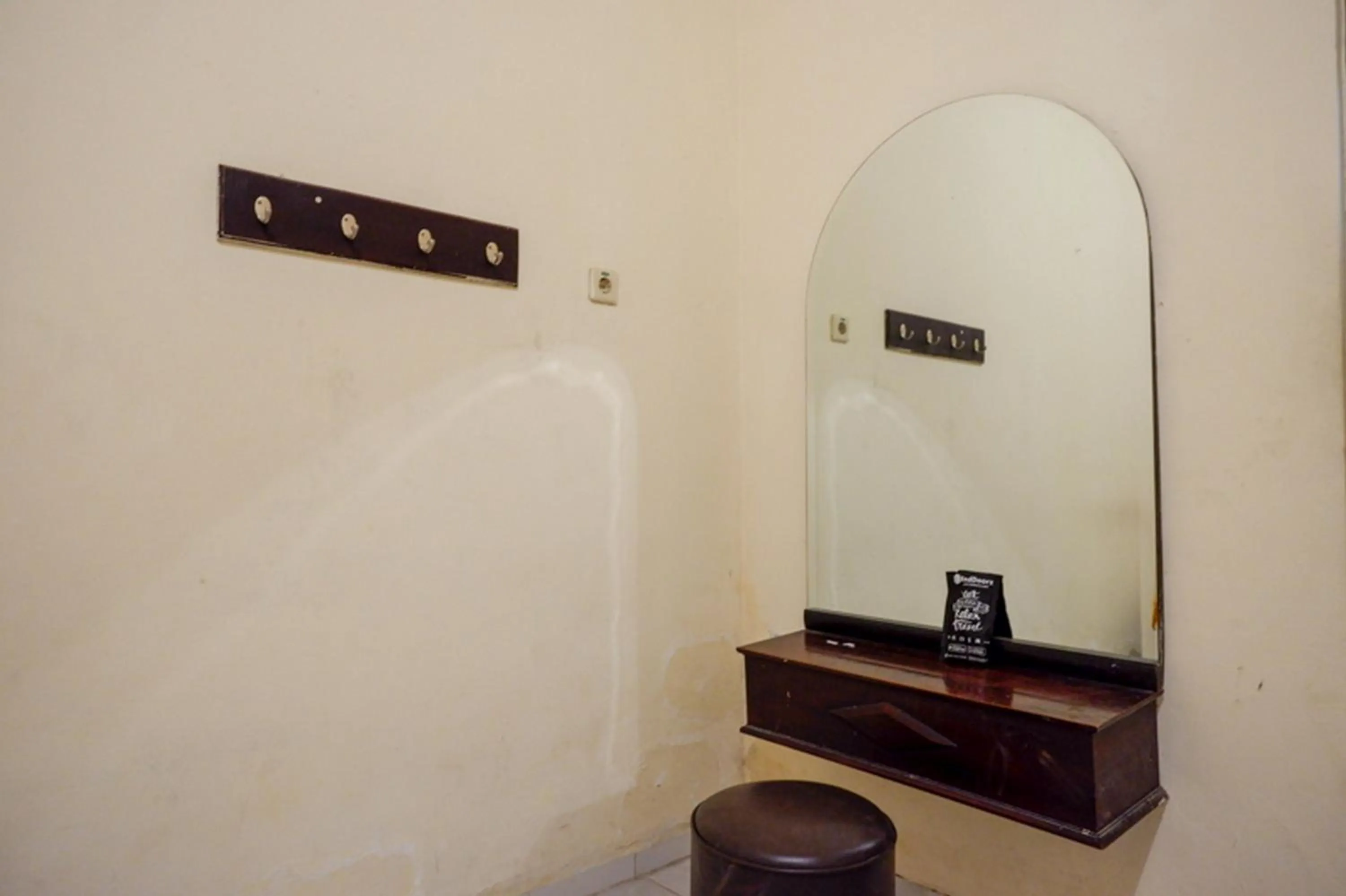 RedDoorz @ Hotel Citra Indah