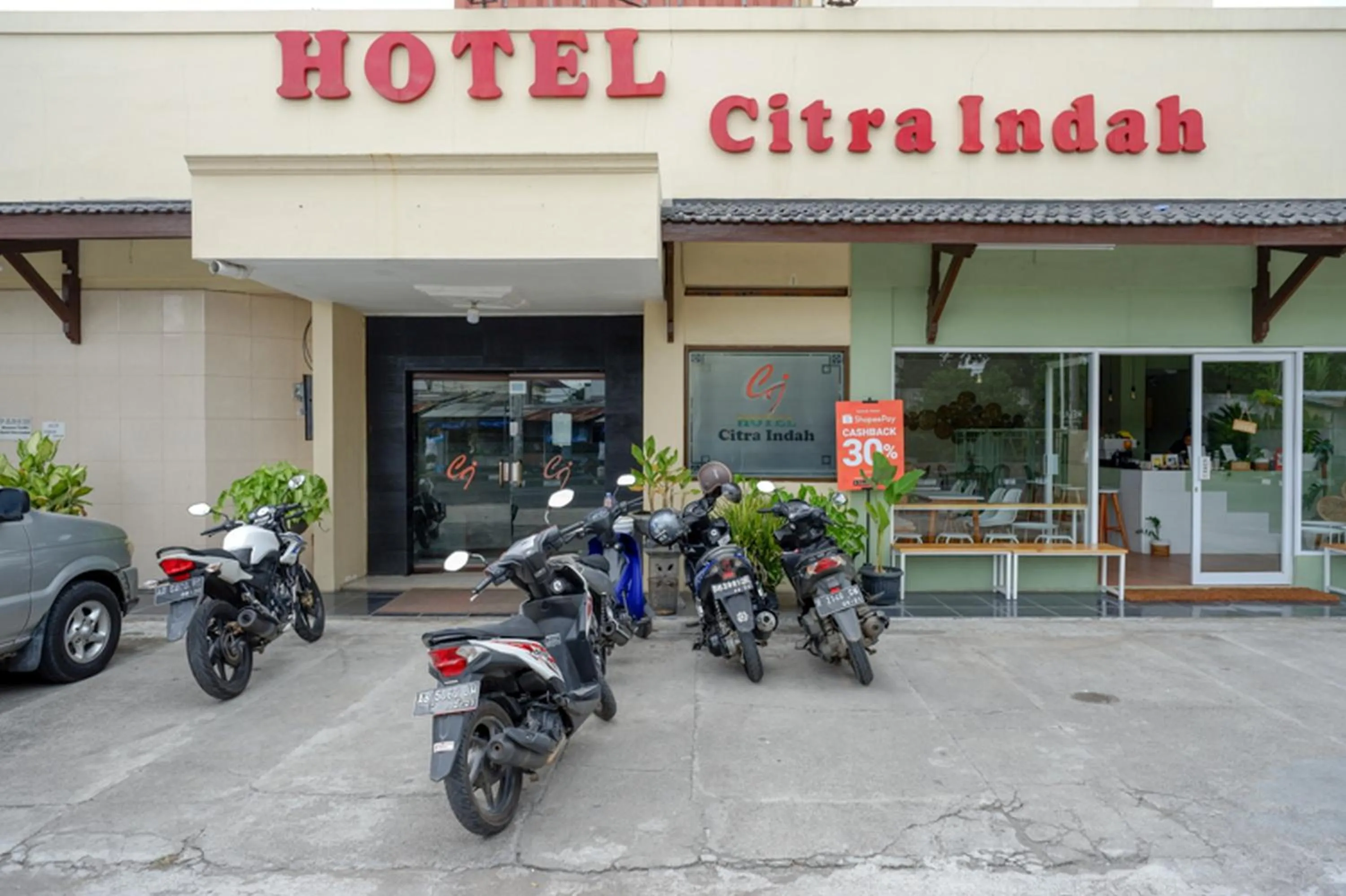 Property logo or sign in RedDoorz @ Hotel Citra Indah