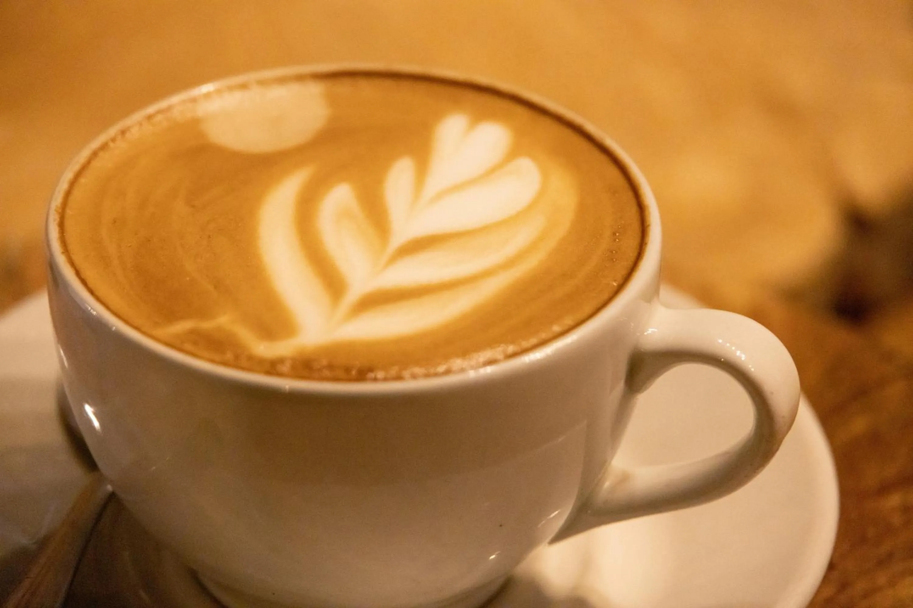 Restaurant/places to eat in Na’ankusê @ Utopia