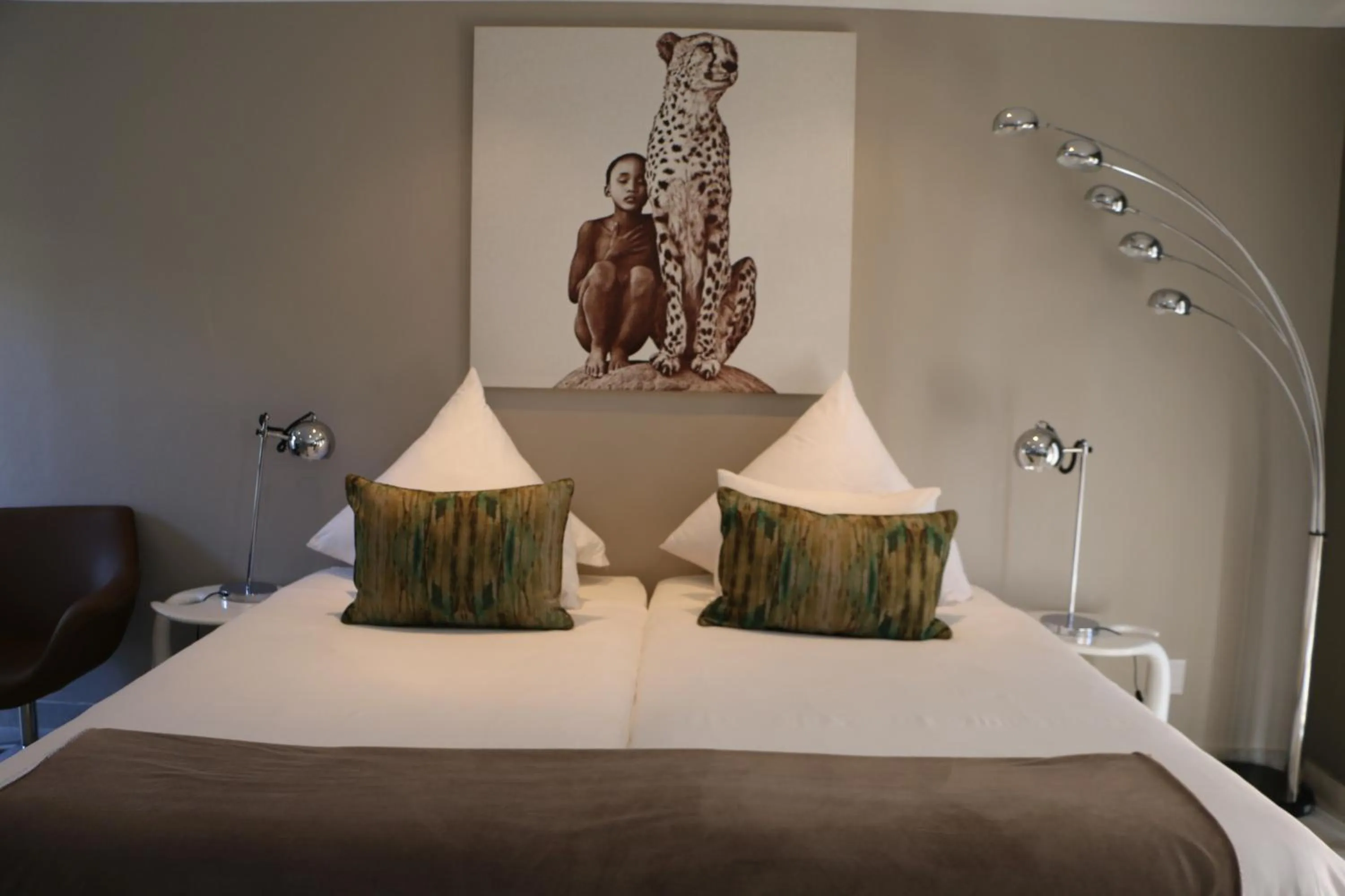 Bed in Na’ankusê @ Utopia