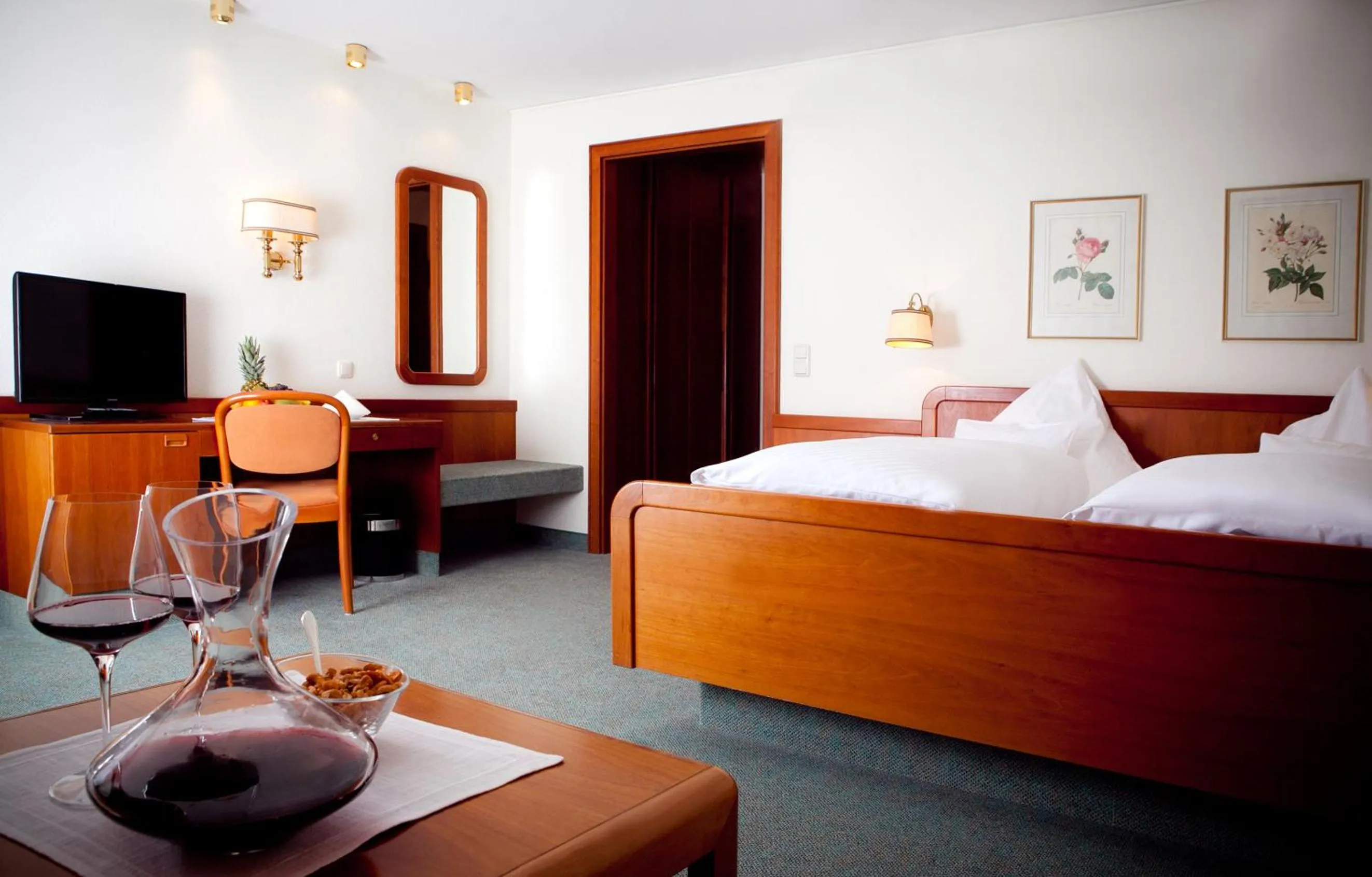 Bed in Kurhotel Roswitha