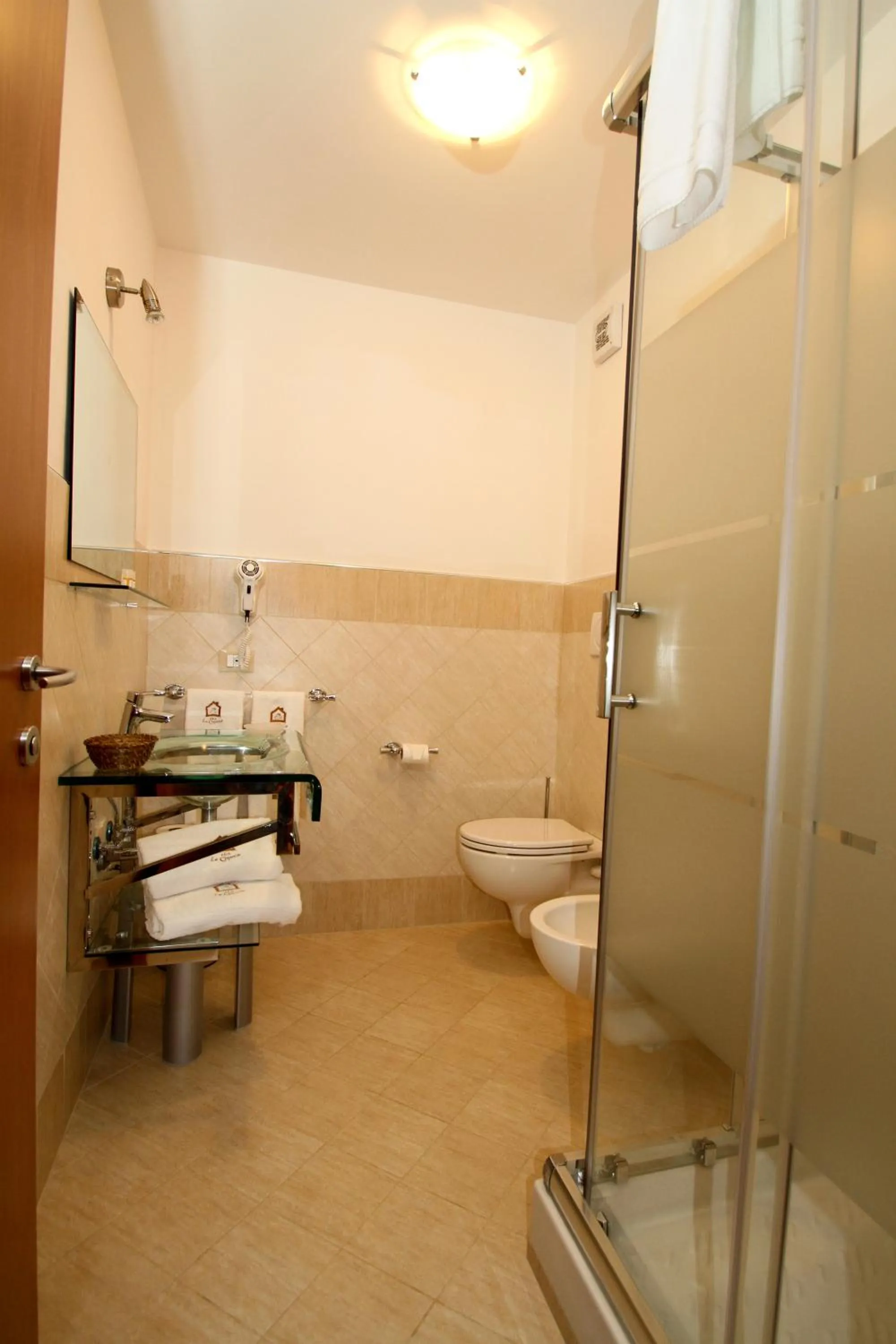 Bathroom in La Chioccia