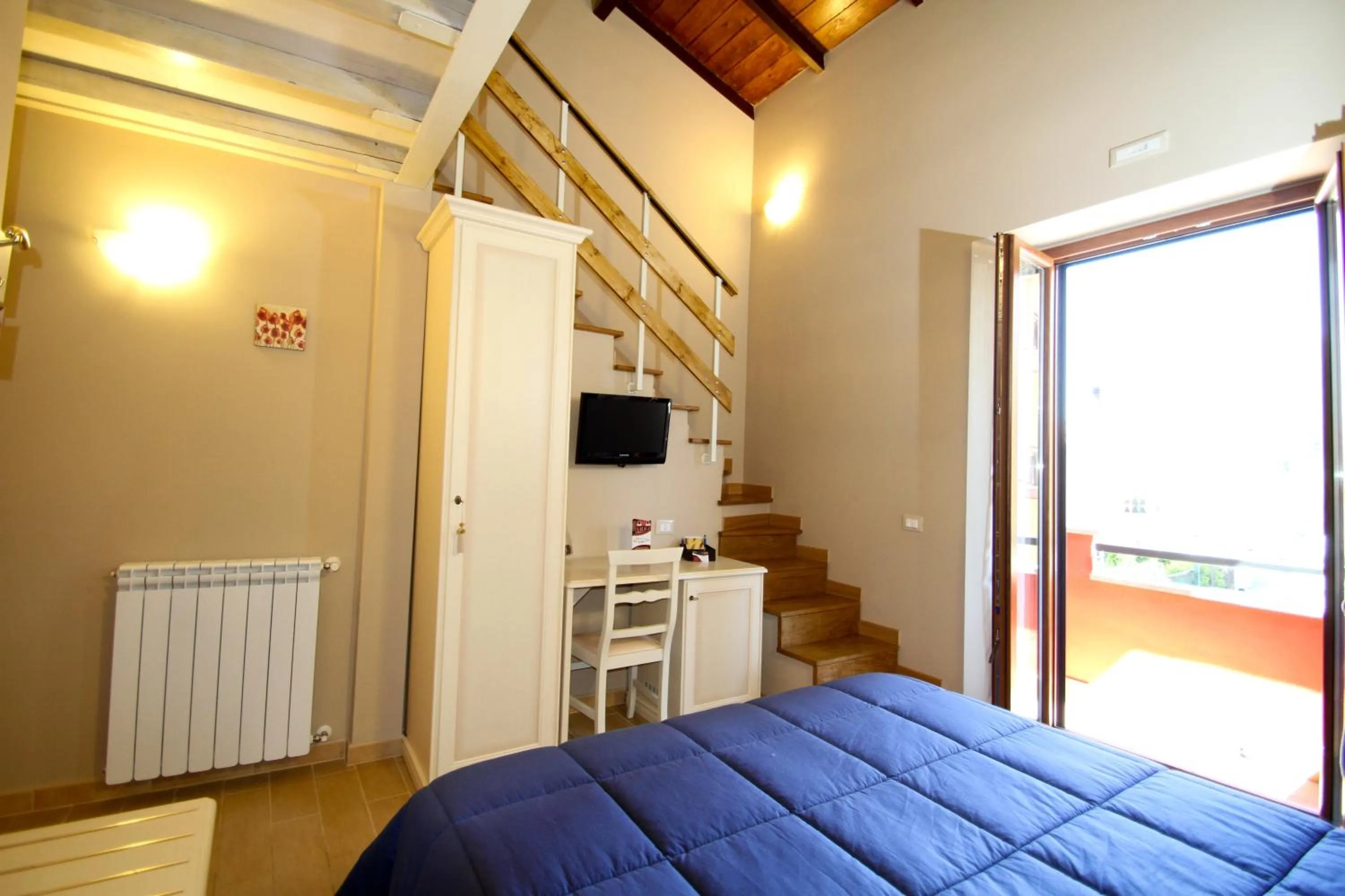 Decorative detail in La Chioccia