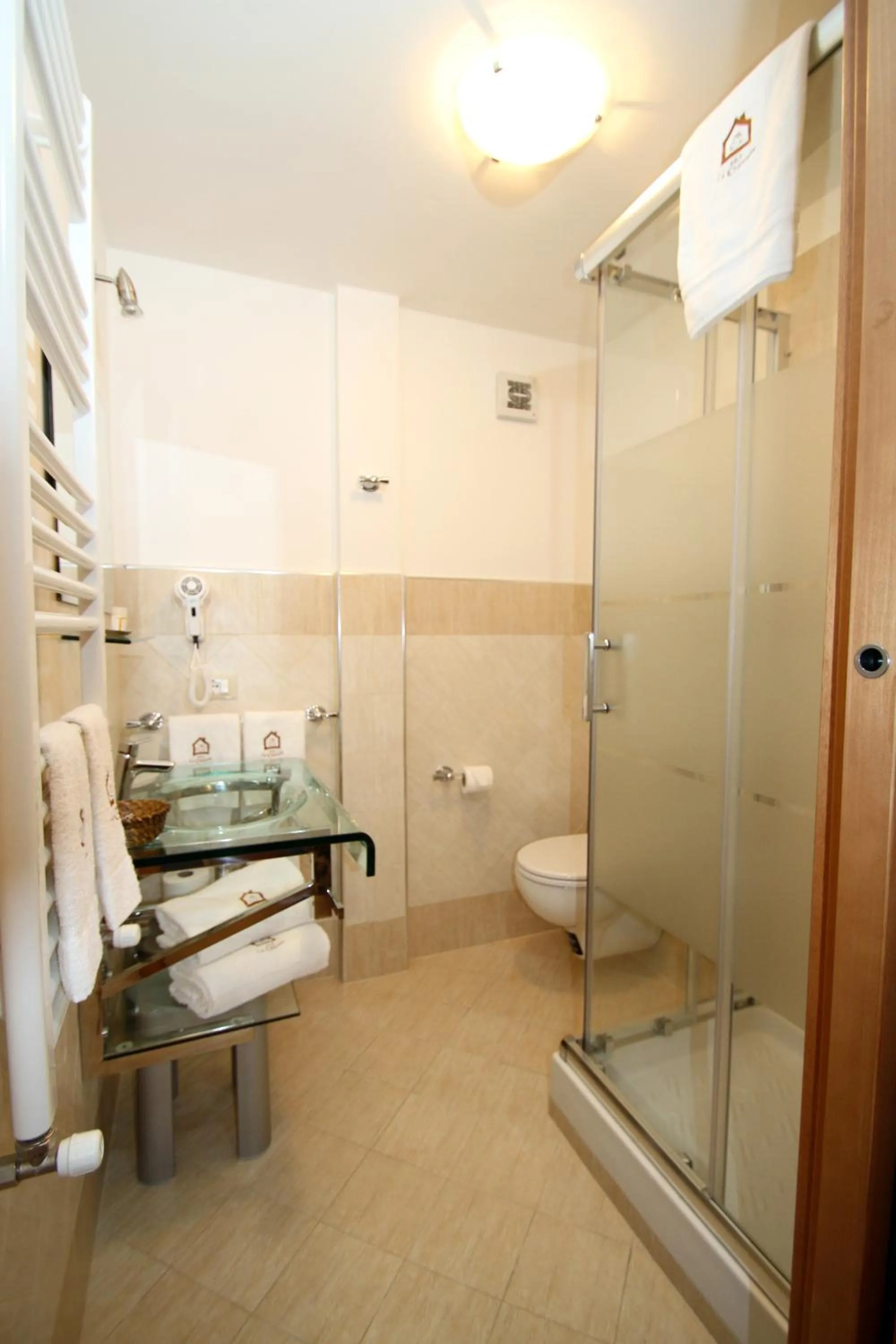 Bathroom in La Chioccia