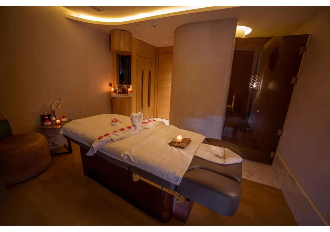 Massage, Bed in InterContinental Doha The City by IHG