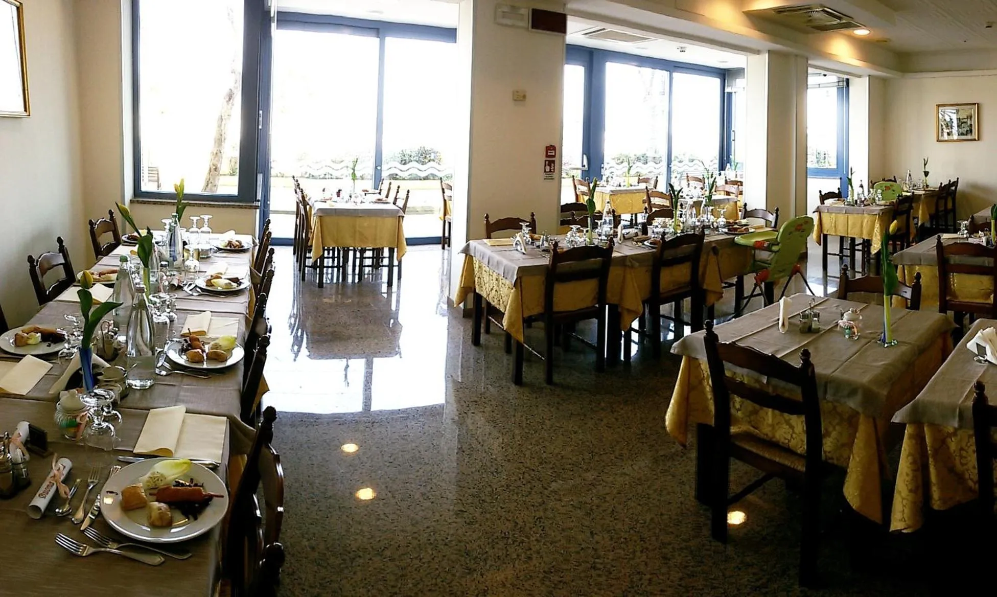 Restaurant/places to eat in Hotel Cavalluccio Marino