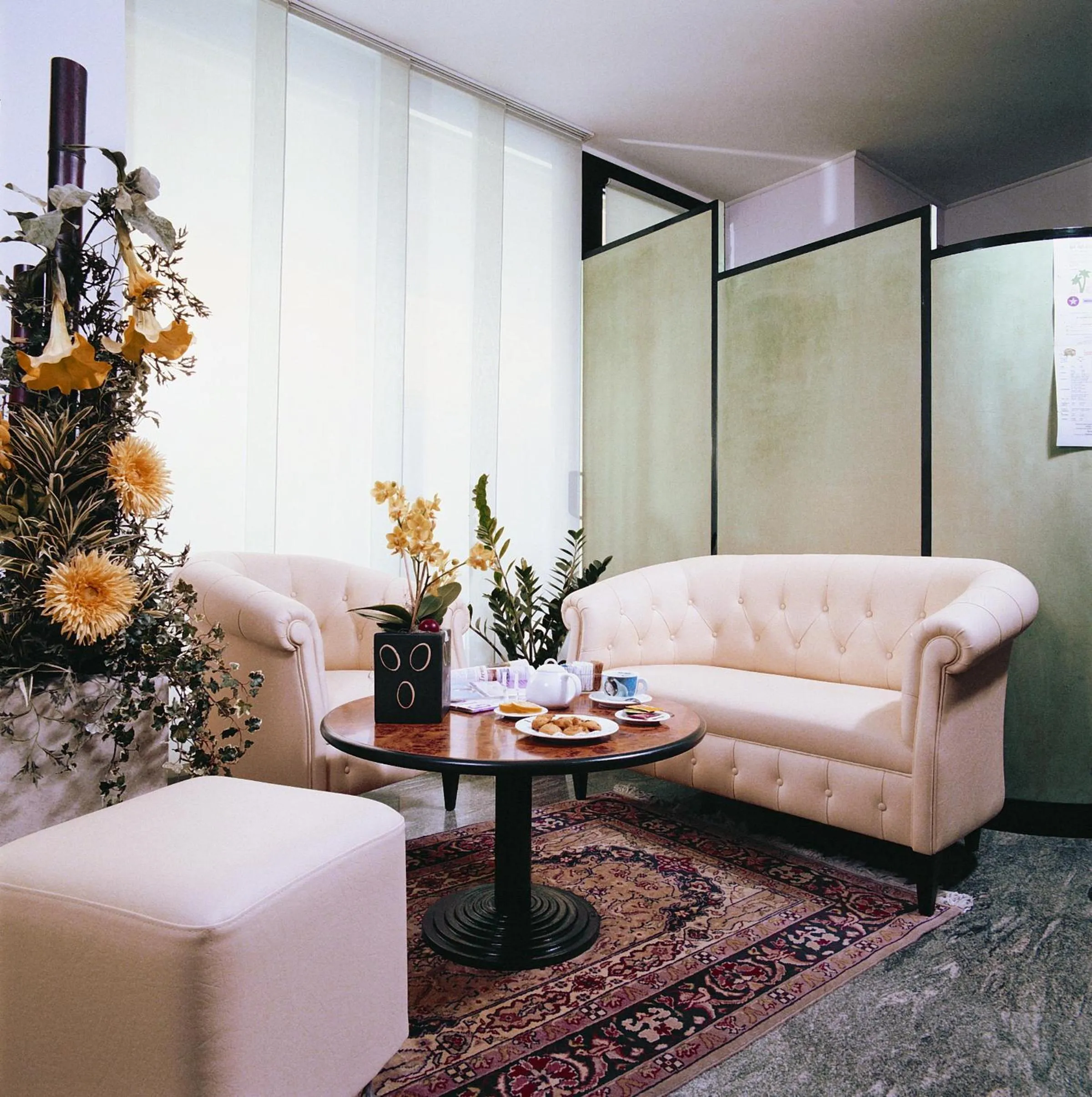 Communal lounge/ TV room in Hotel Cavalluccio Marino