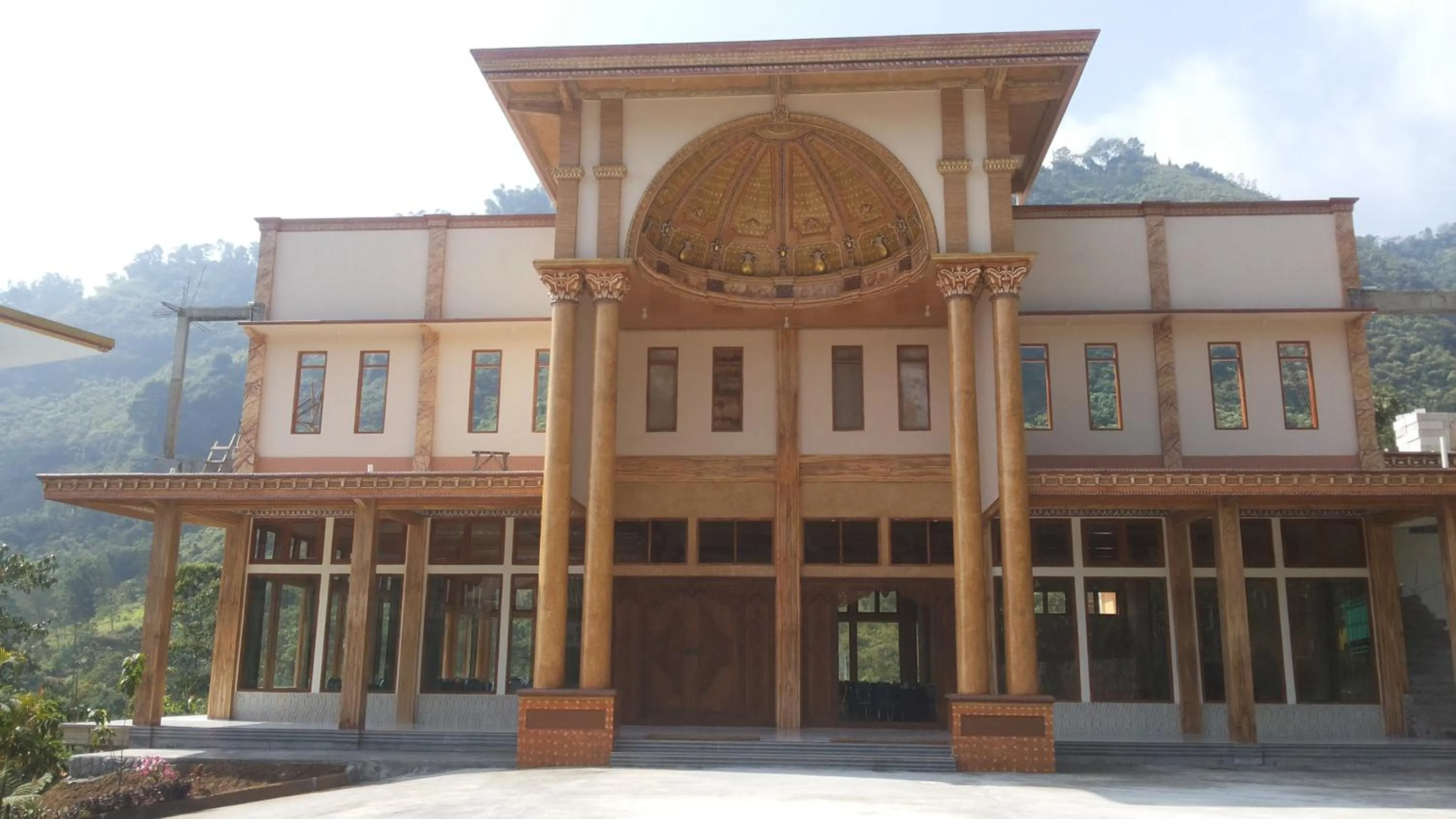 Restaurant/places to eat in Hotel Nadia Bromo