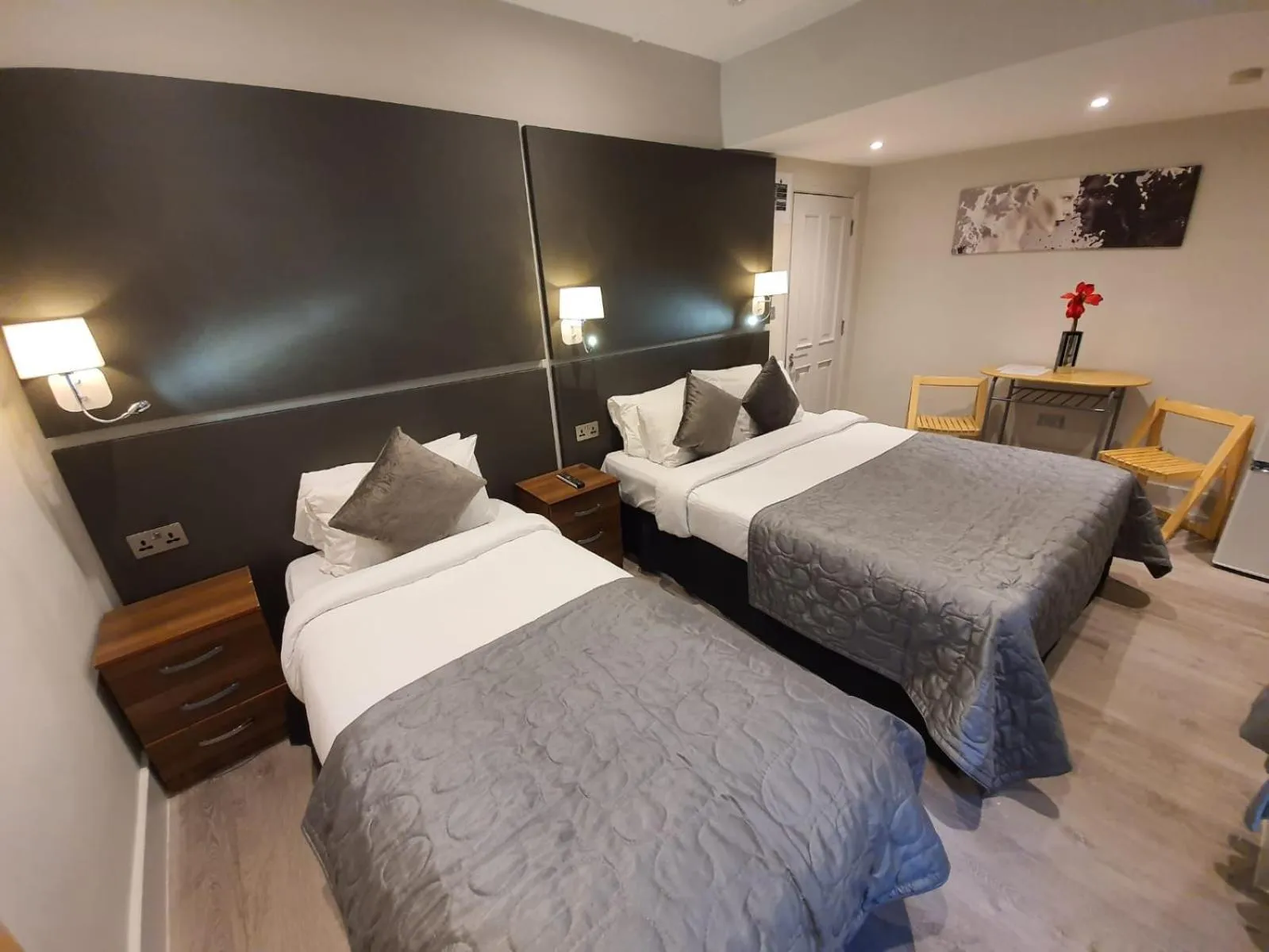 Bedroom, Bed in W6 Hotel