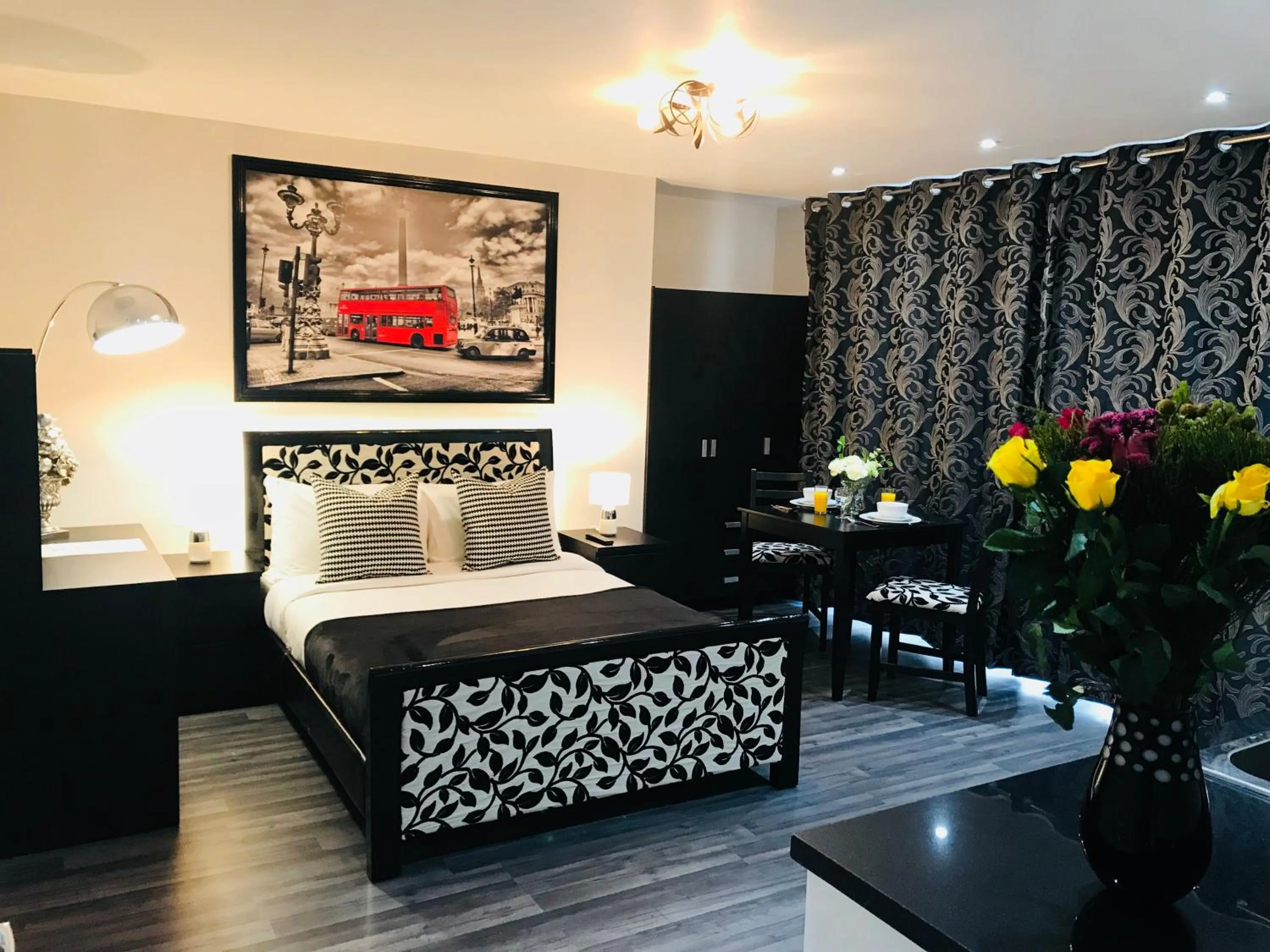 Photo of the whole room, Bed in W6 Hotel