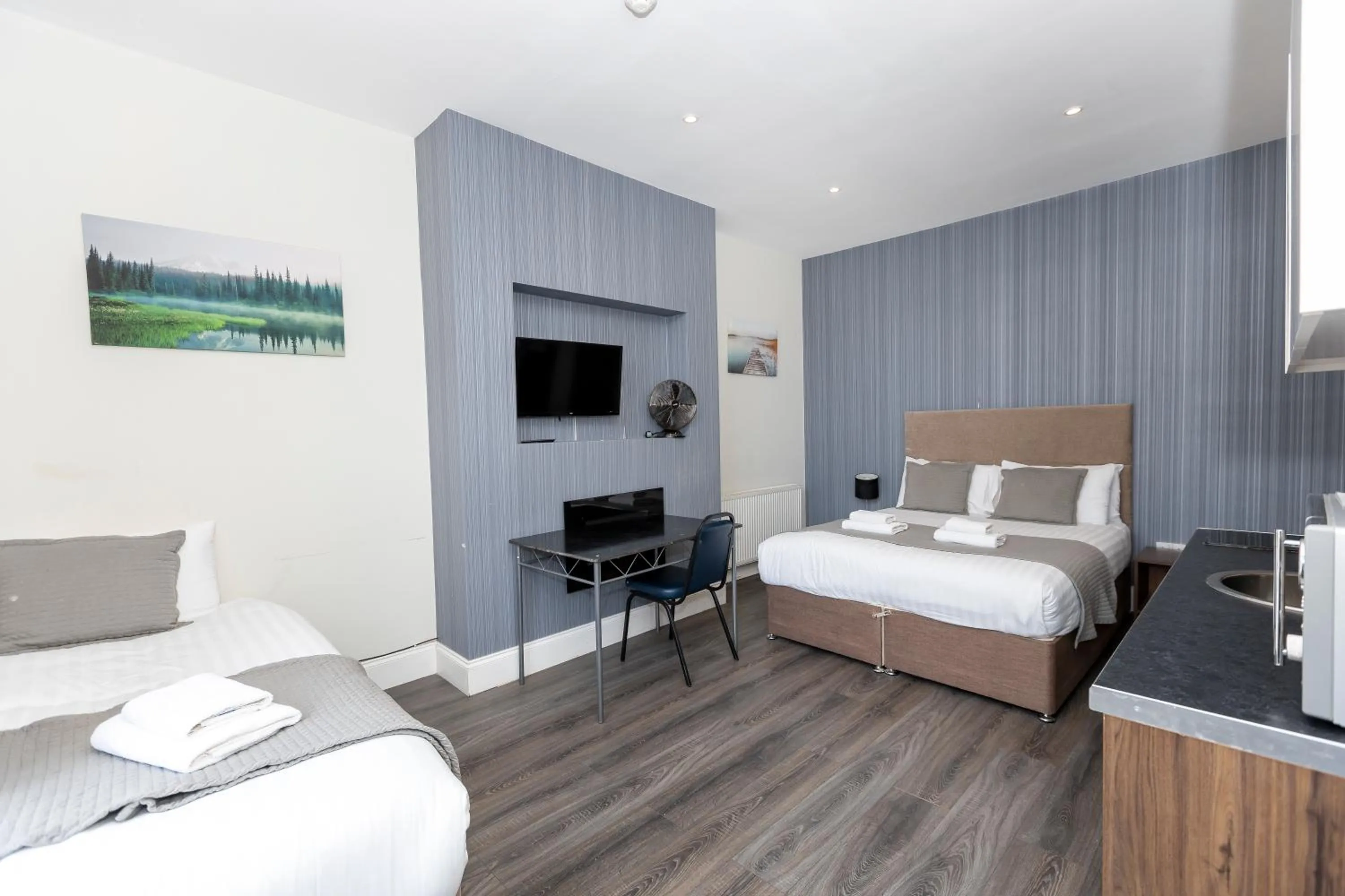 Bedroom, Bed in W6 Hotel