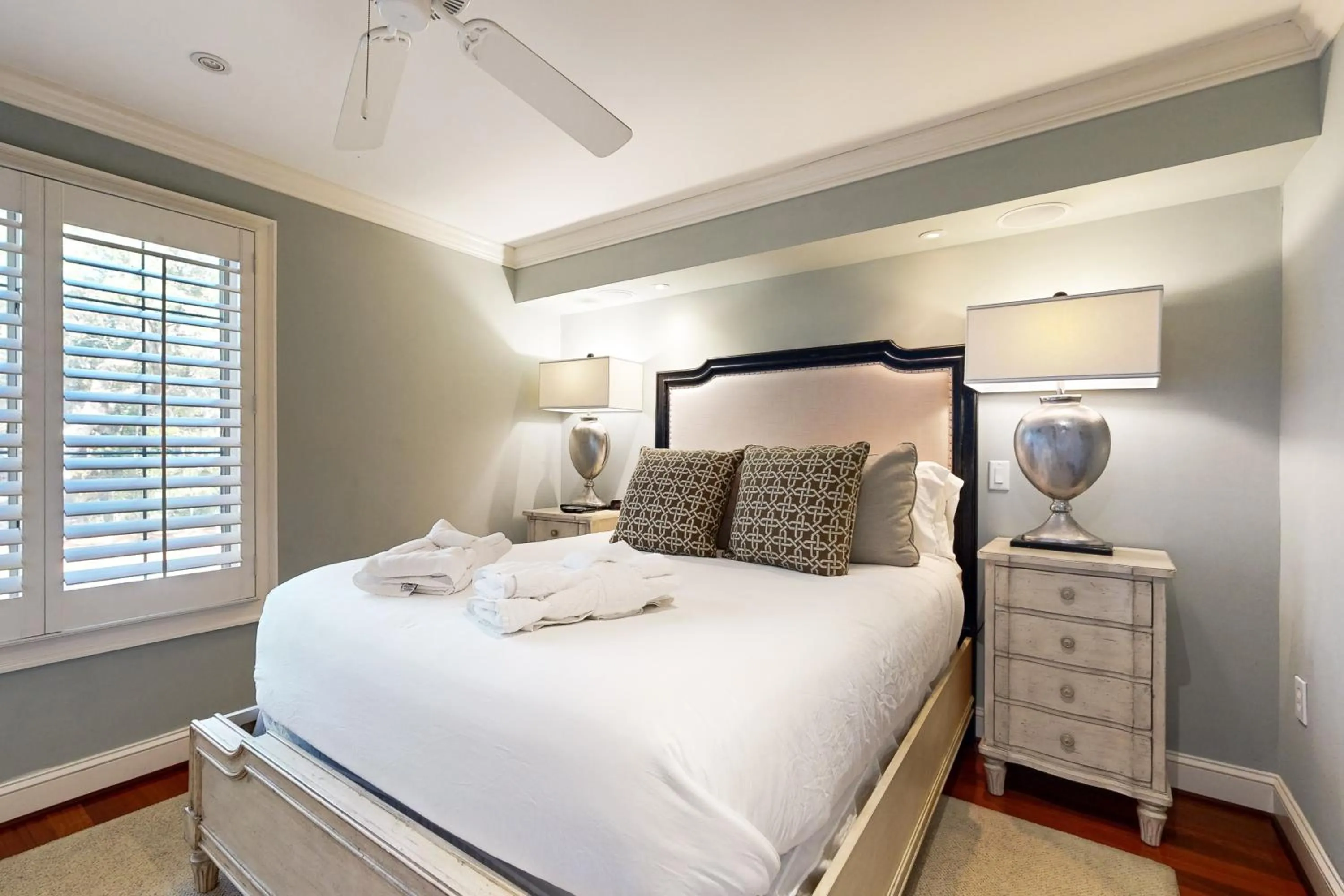 4236 Mariner's Watch