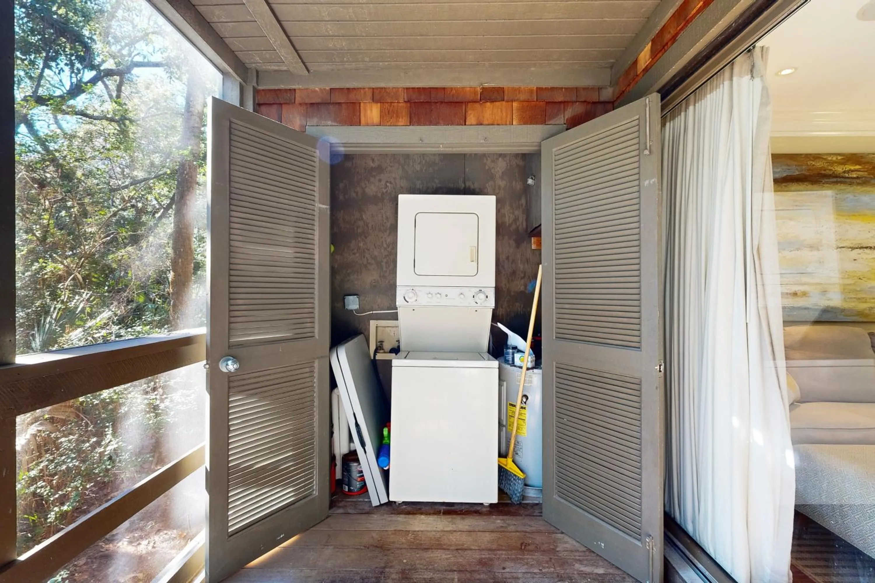 4236 Mariner's Watch