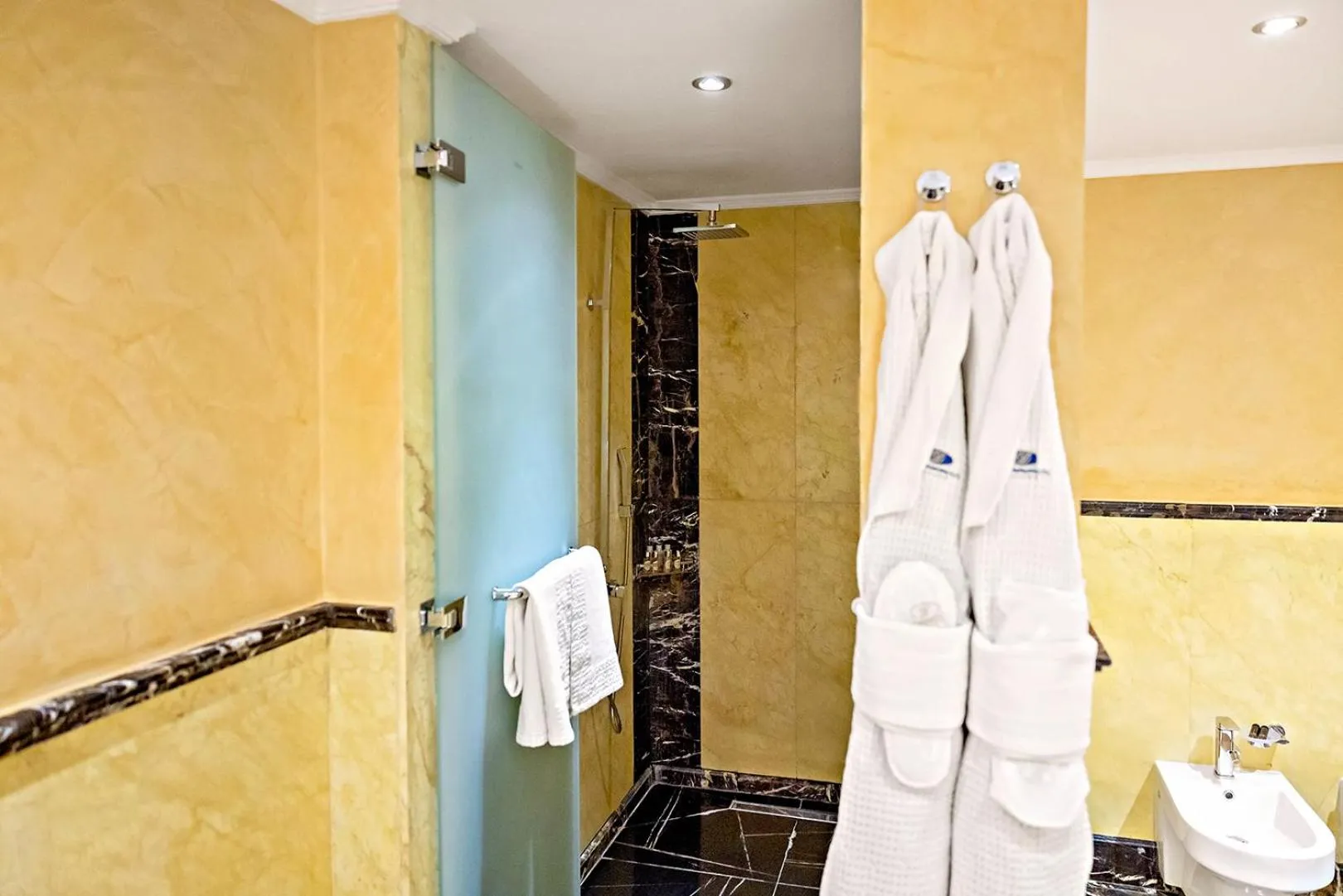 Toilet in Swiss Diamond Hotel Prishtina